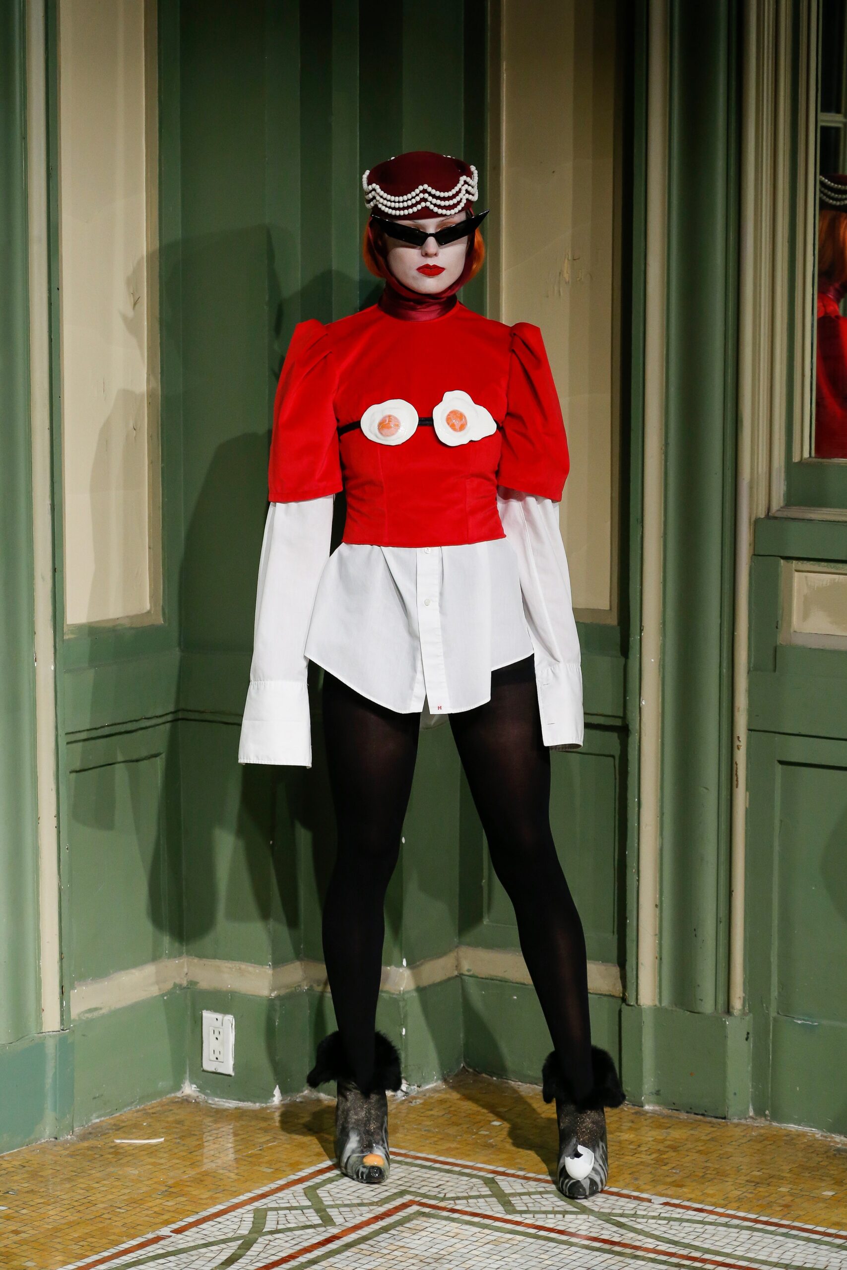Puppets and Puppets S/S 20 Look 16