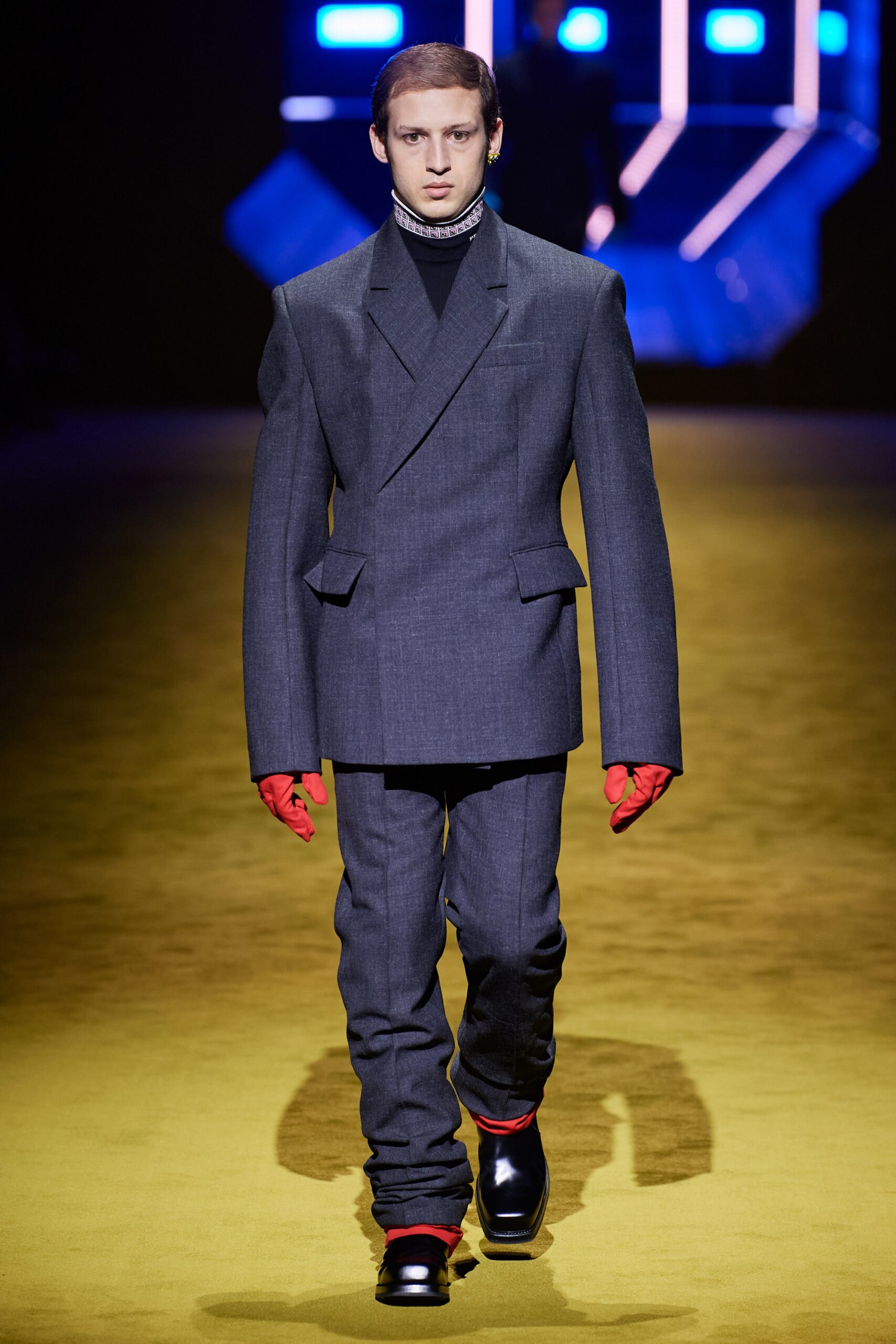 Prada F/W 22 Menswear Look 33