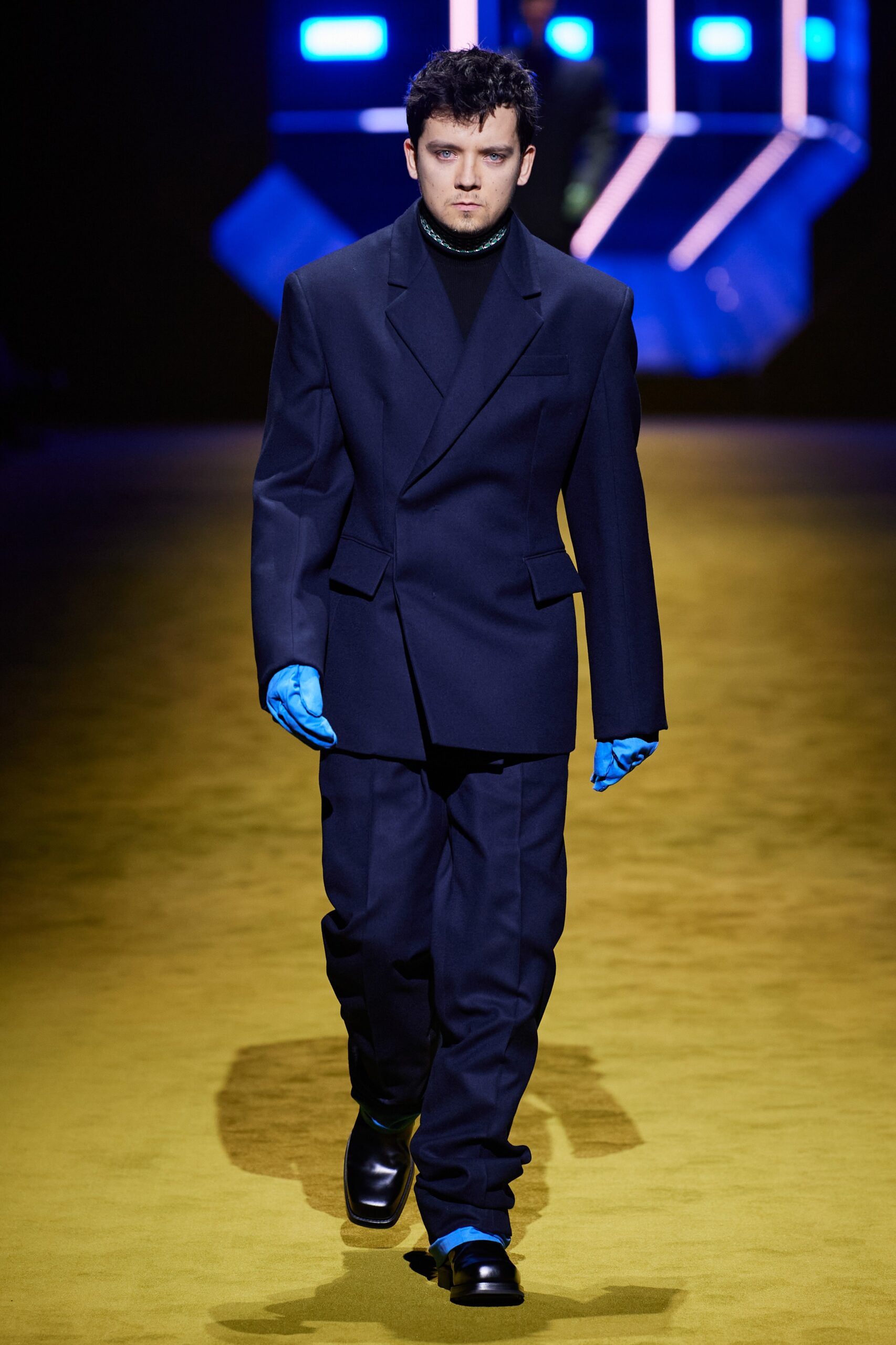 Prada F/W 22 Menswear Look 34