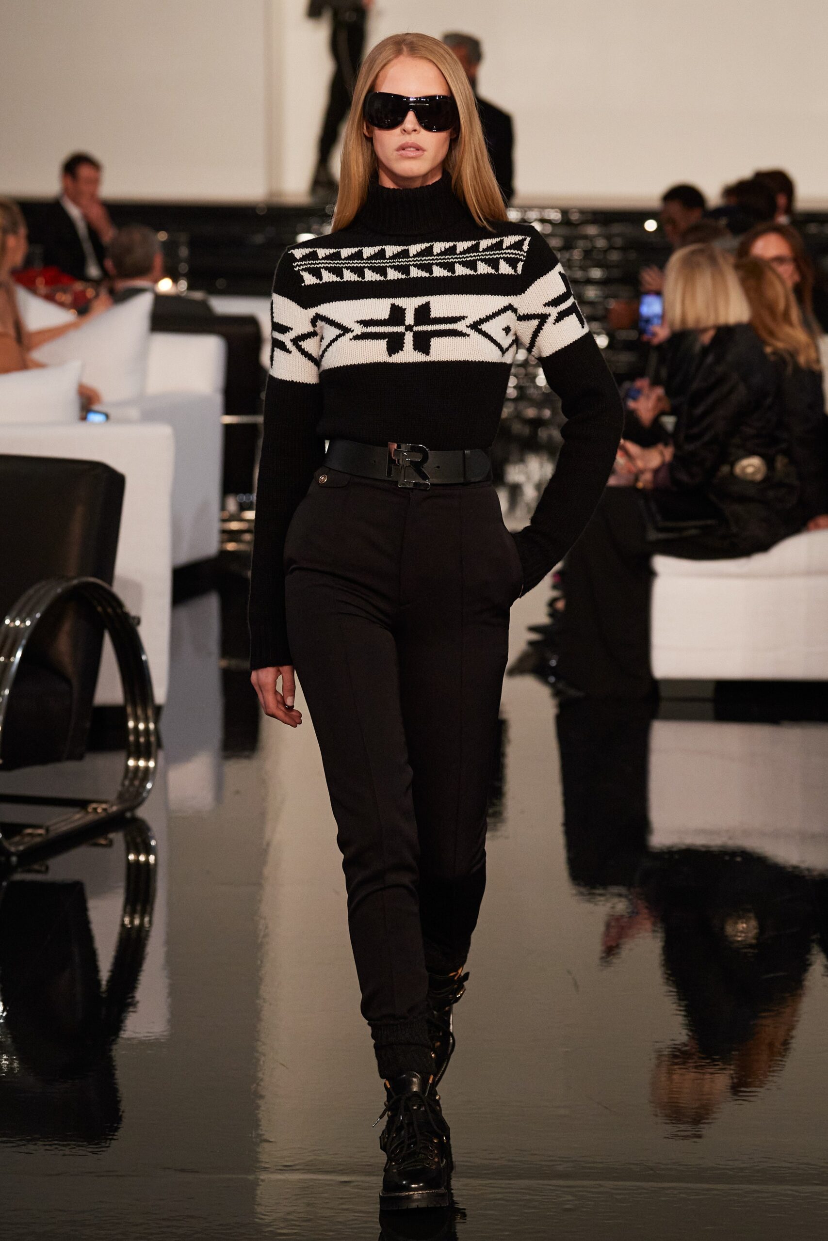 Ralph Lauren F/W 22 Look 35