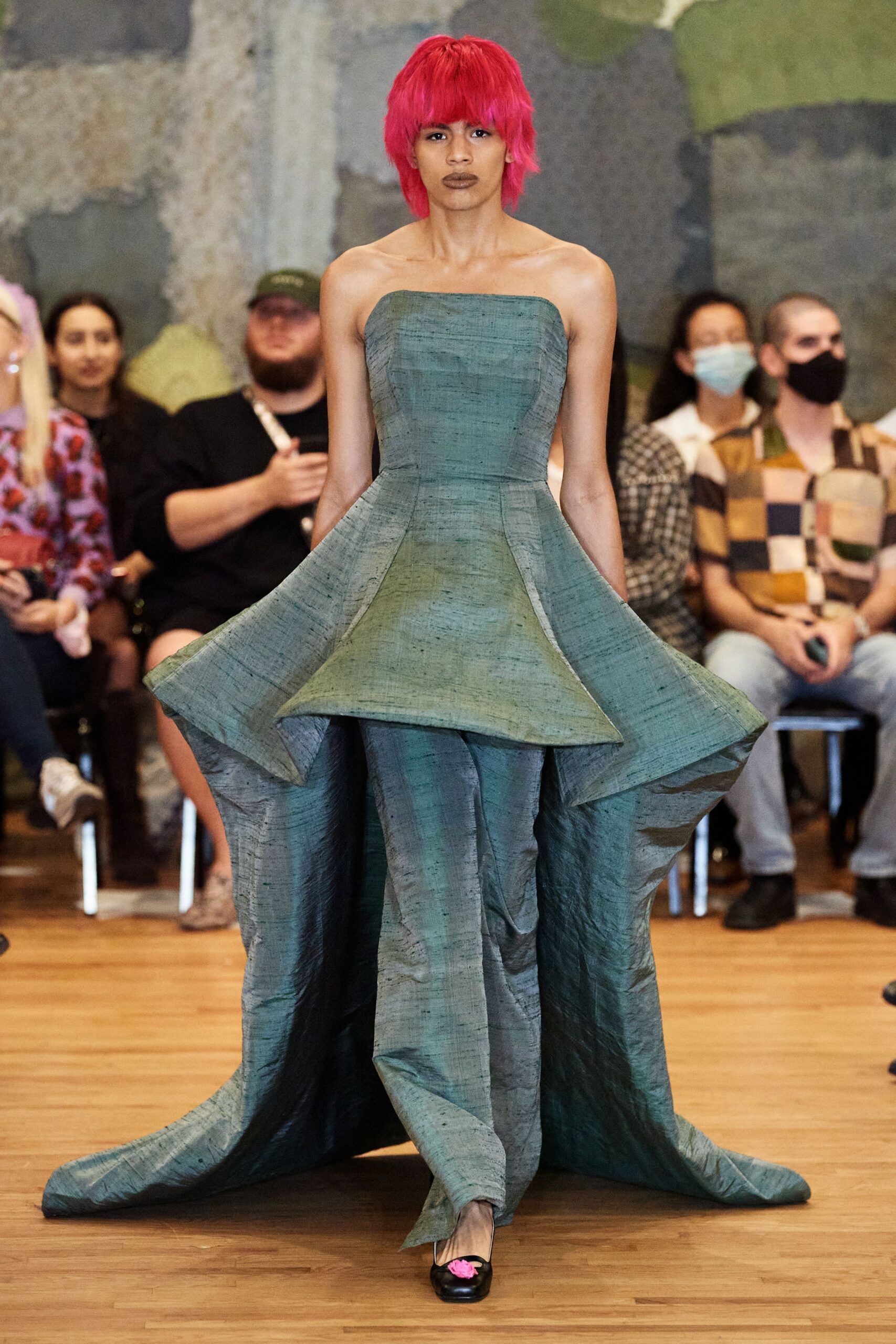 Puppets and Puppets S/S 22 Look 37