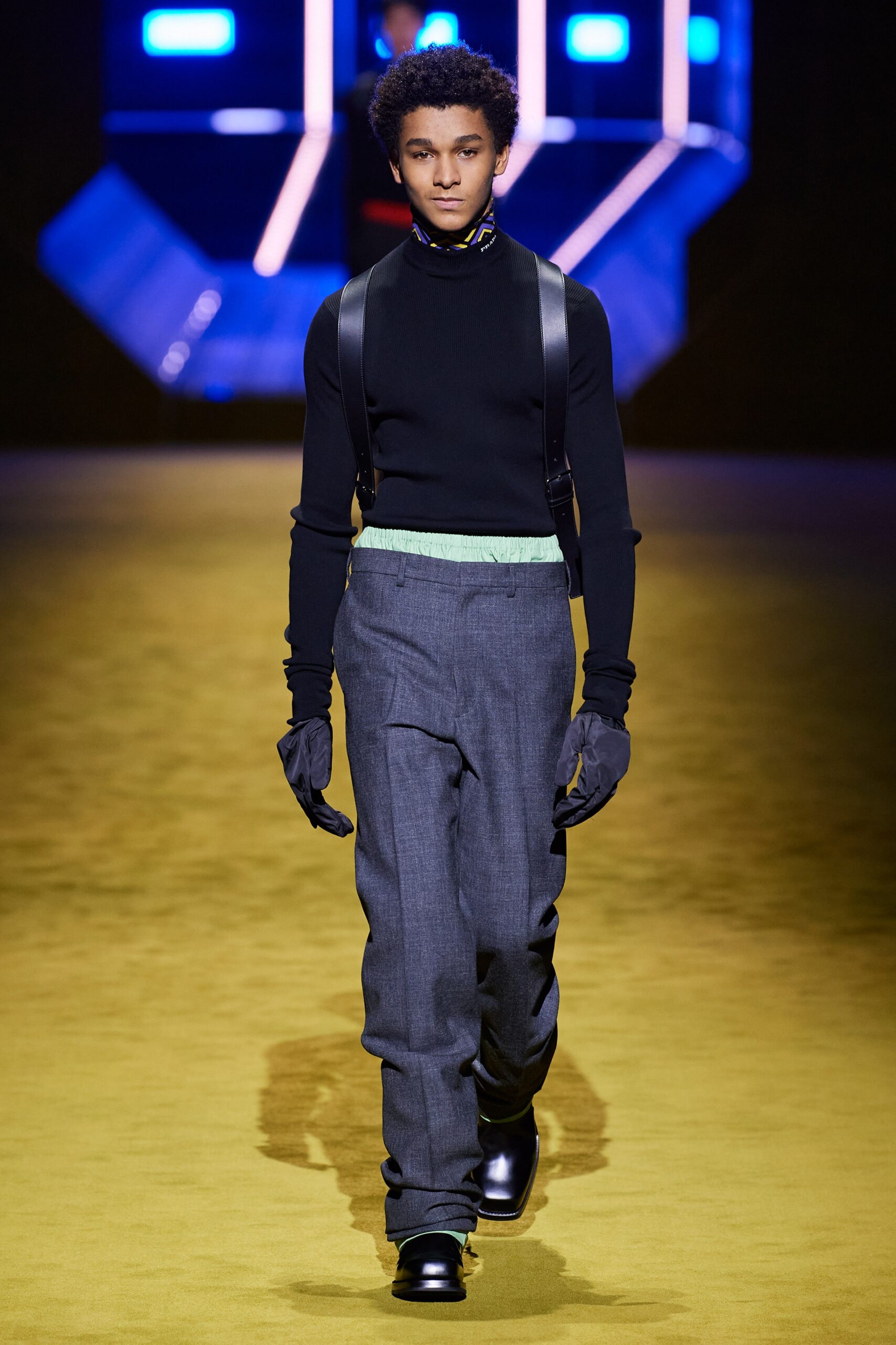 Prada F/W 22 Menswear Look 38