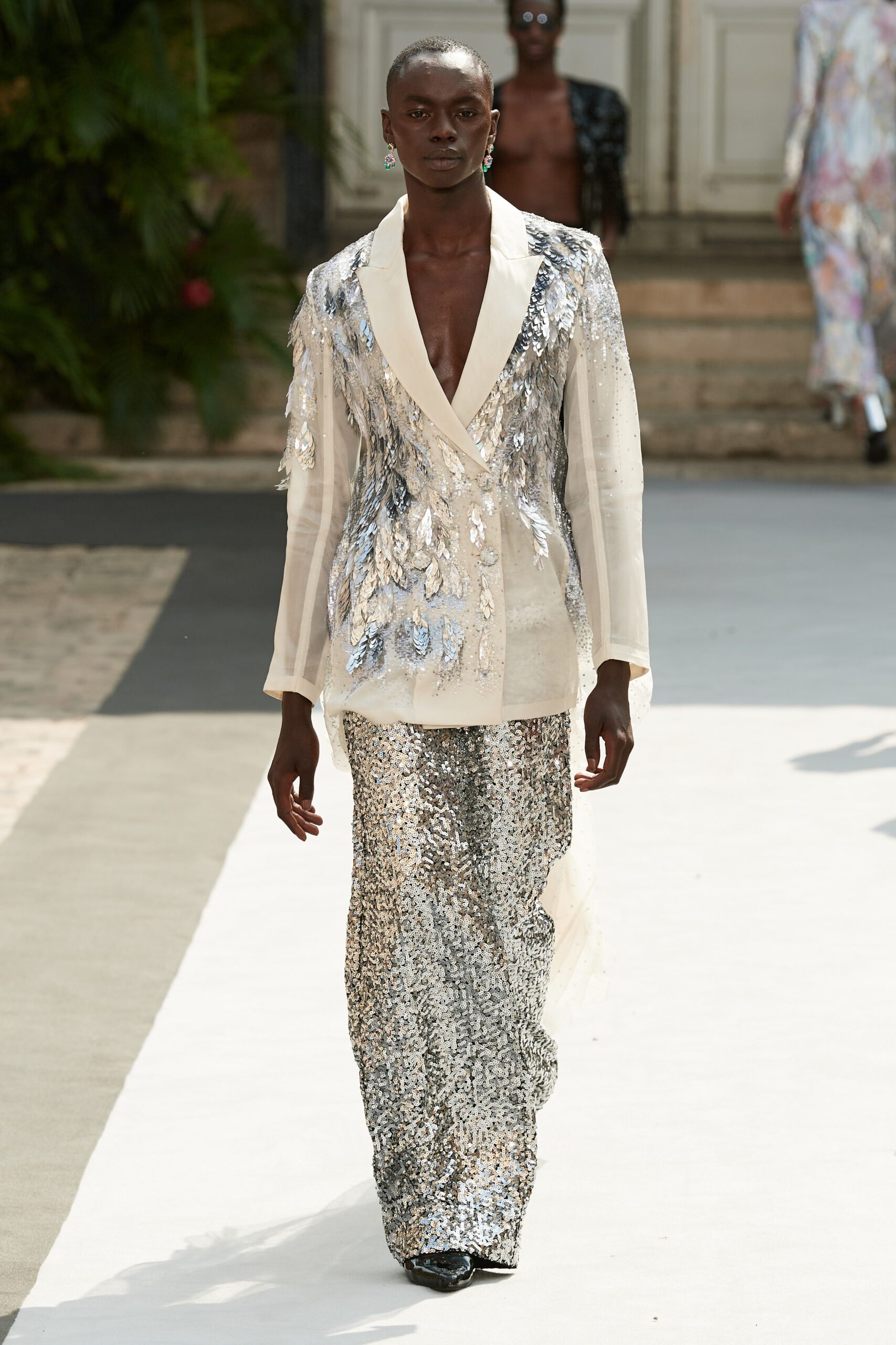 Rahul Mishra F/W 23 Couture Look 39