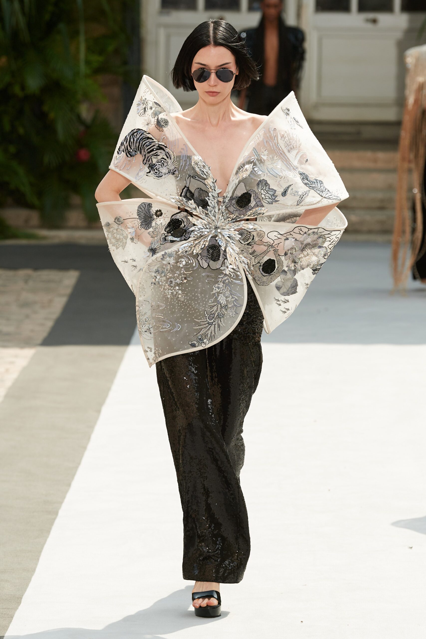 Rahul Mishra F/W 23 Couture Look 41