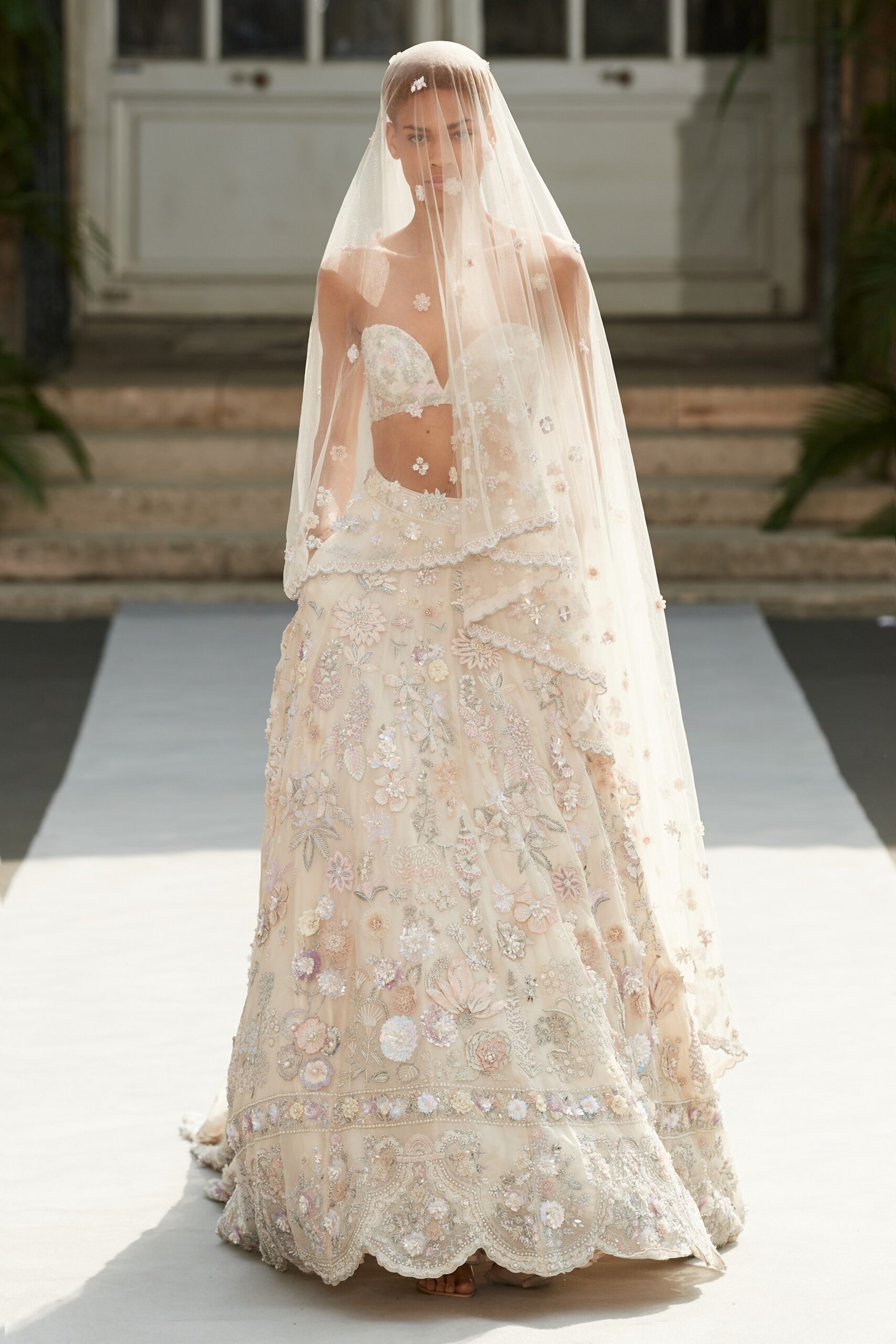 Rahul Mishra F/W 23 Couture Look 43