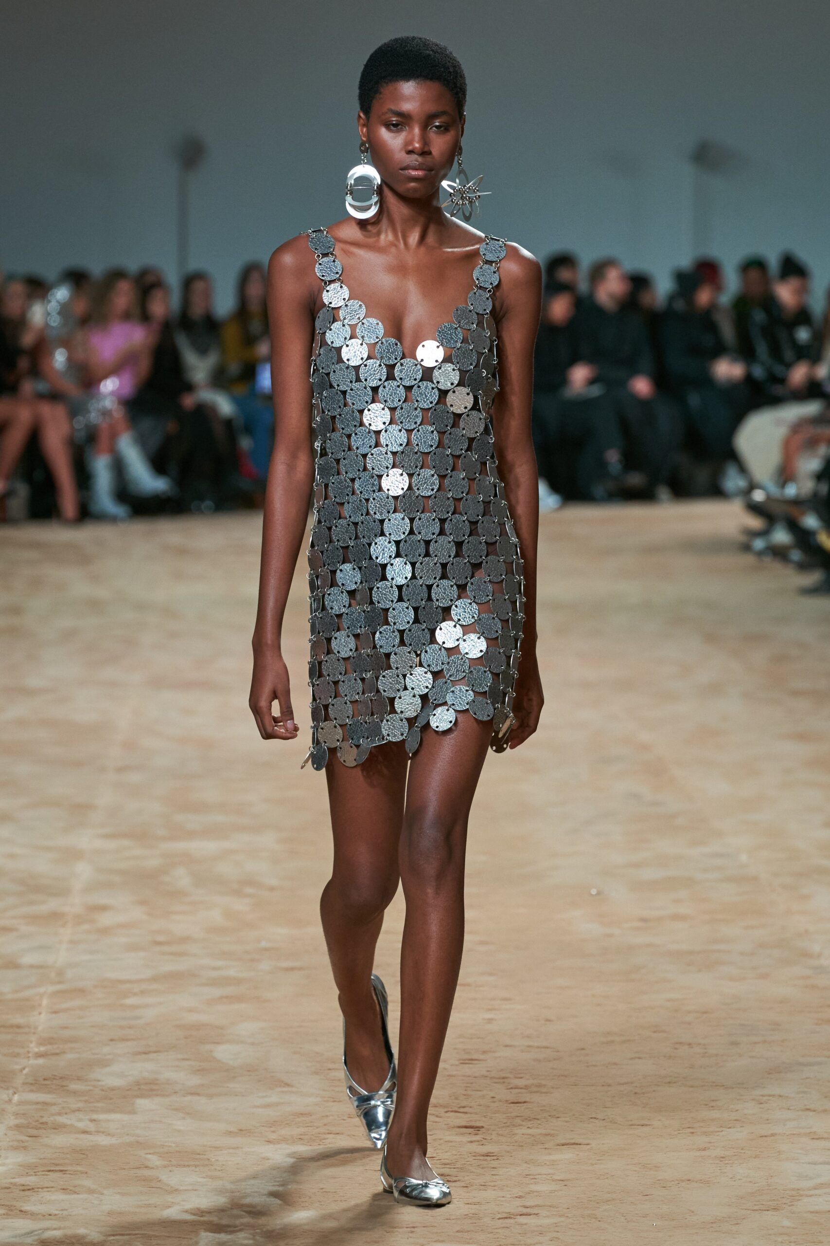 Rabanne F/W 23 Look 44
