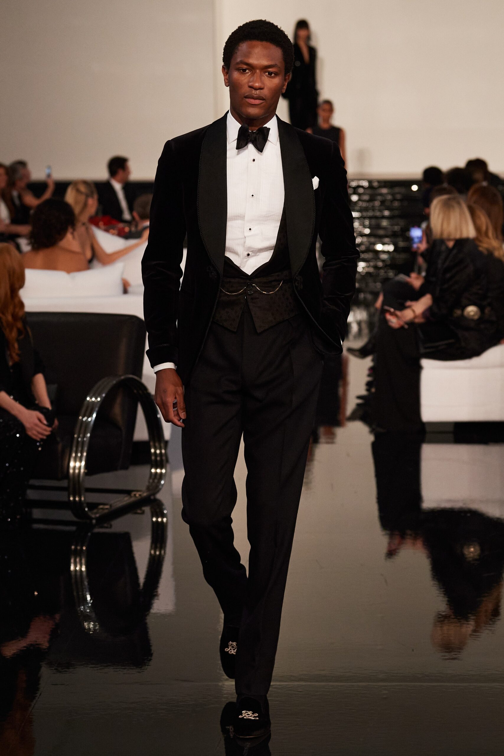 Ralph Lauren F/W 22 Look 54