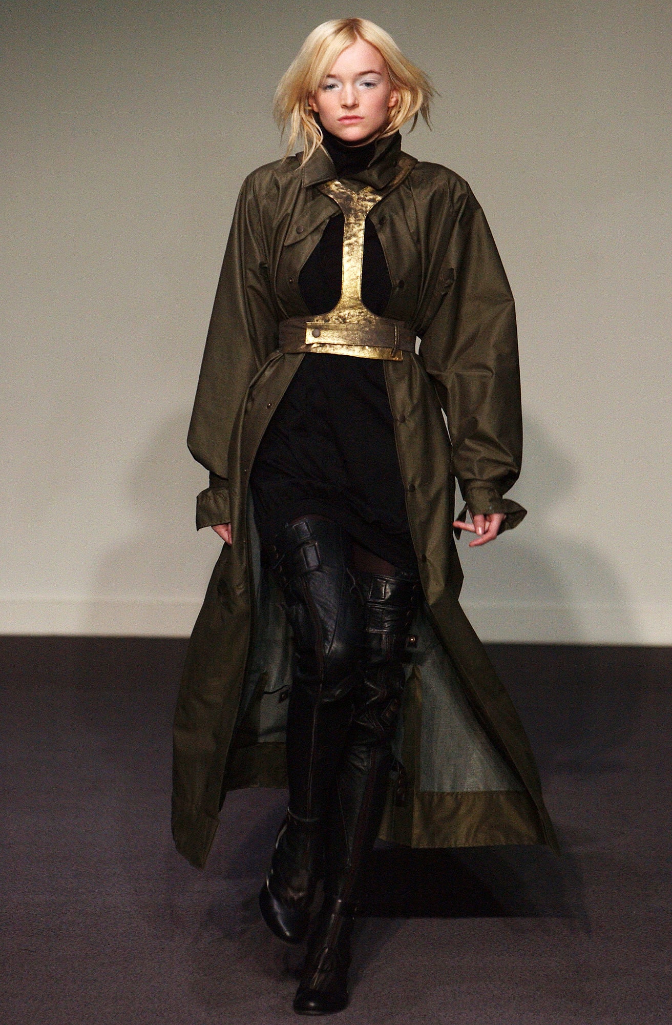 Preen by Thornton Bregazzi F/W 03 Look 27