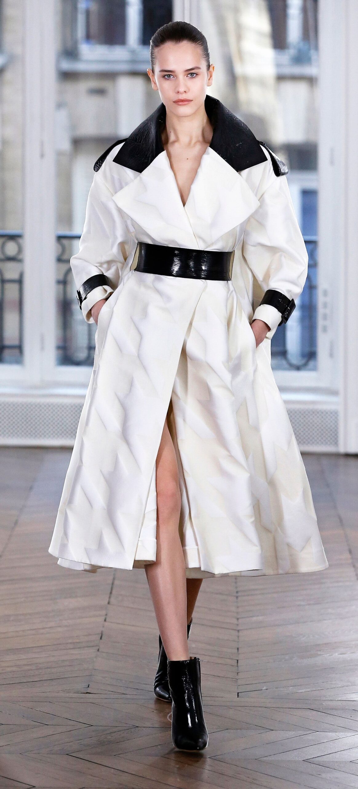 Ralph & Russo Fall 2018 Ready-to-Wear