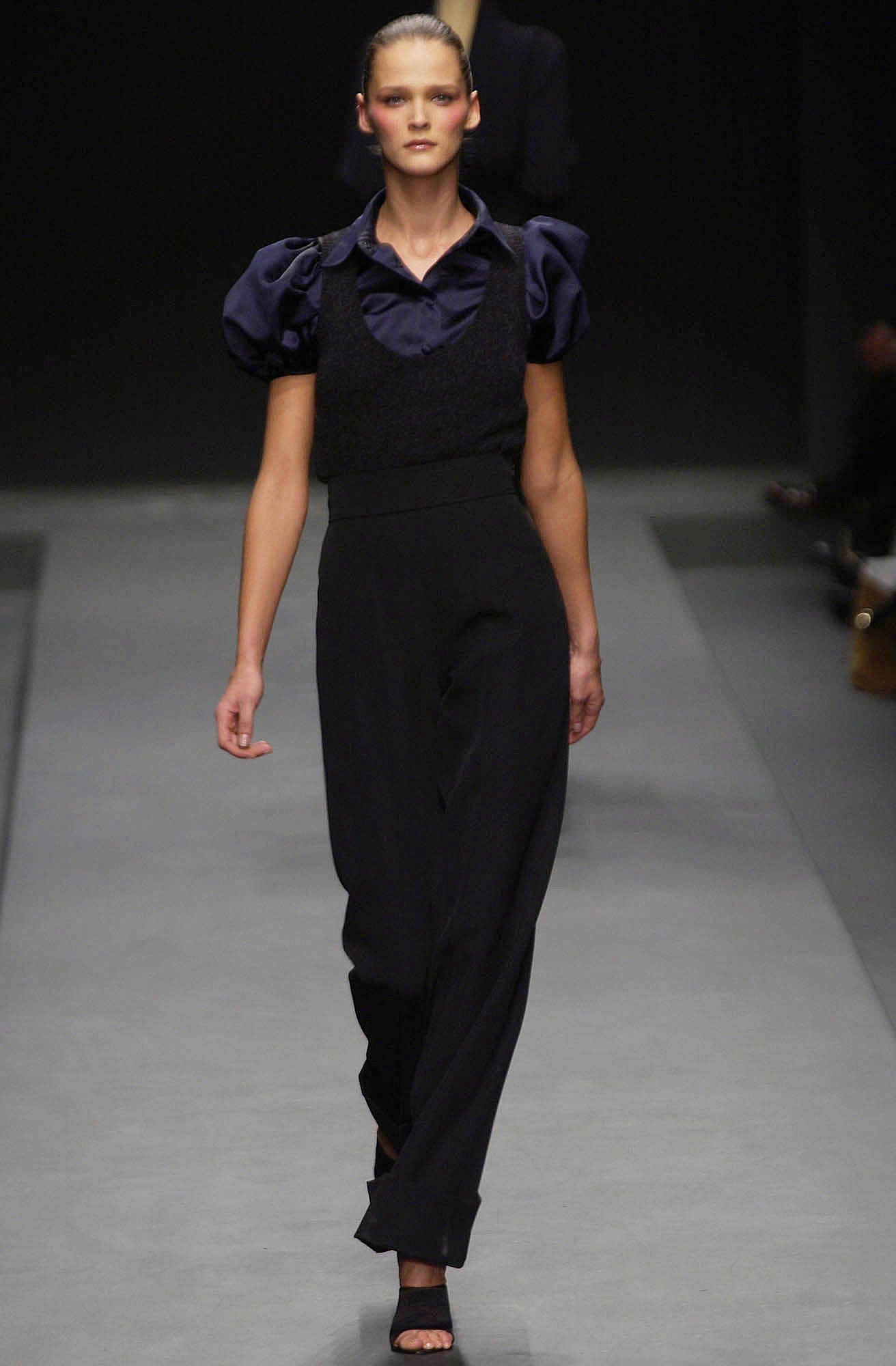 Prada F/W 02 Look 19