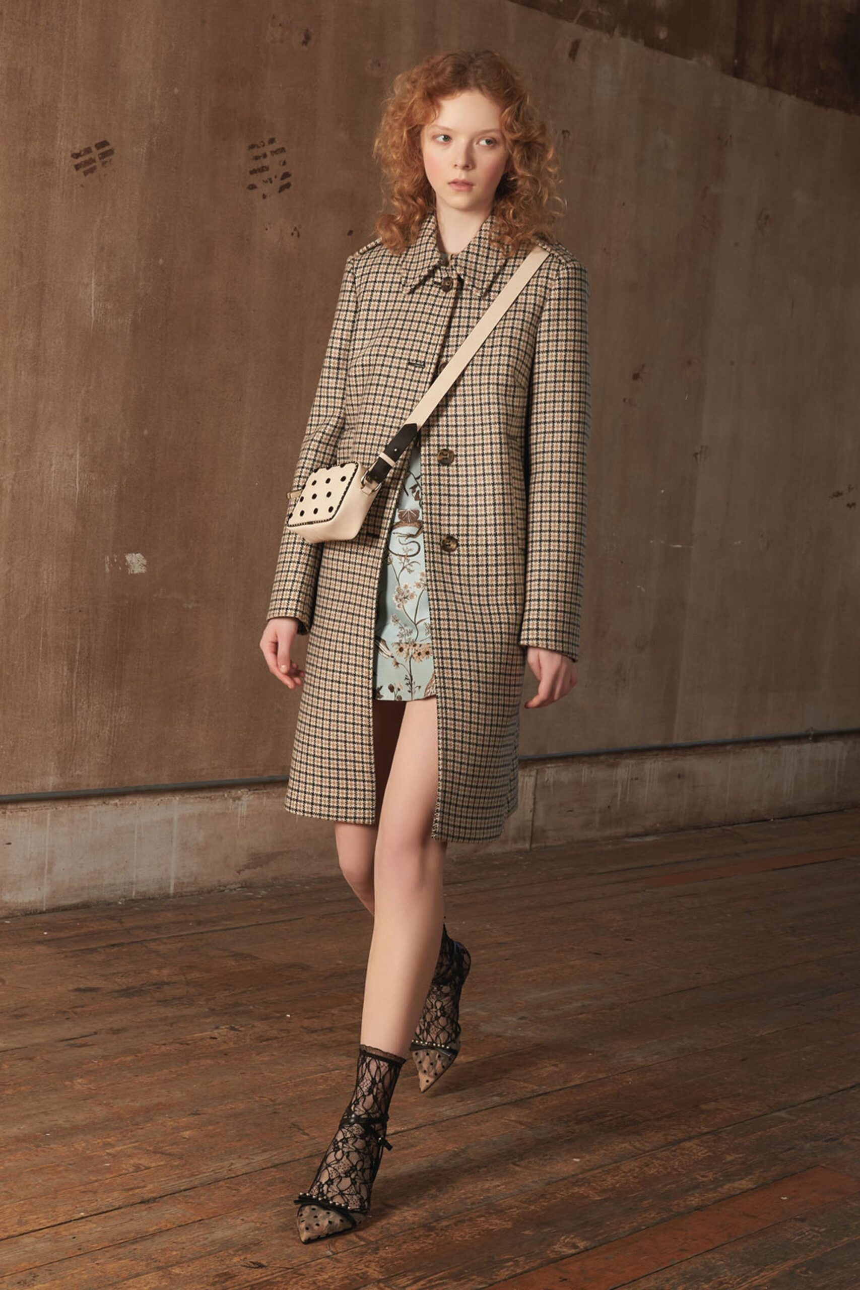 Red Valentino F/W 18 Look 2