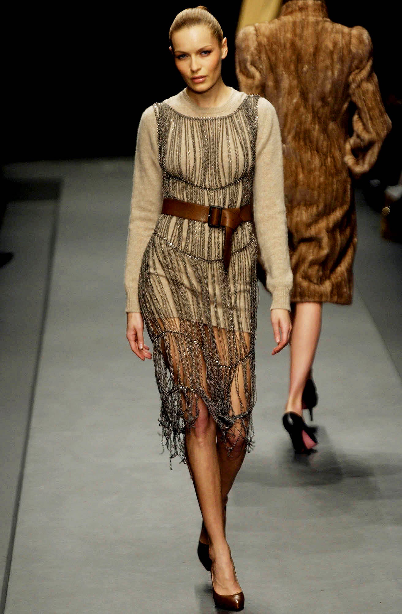Prada F/W 02 Look 31