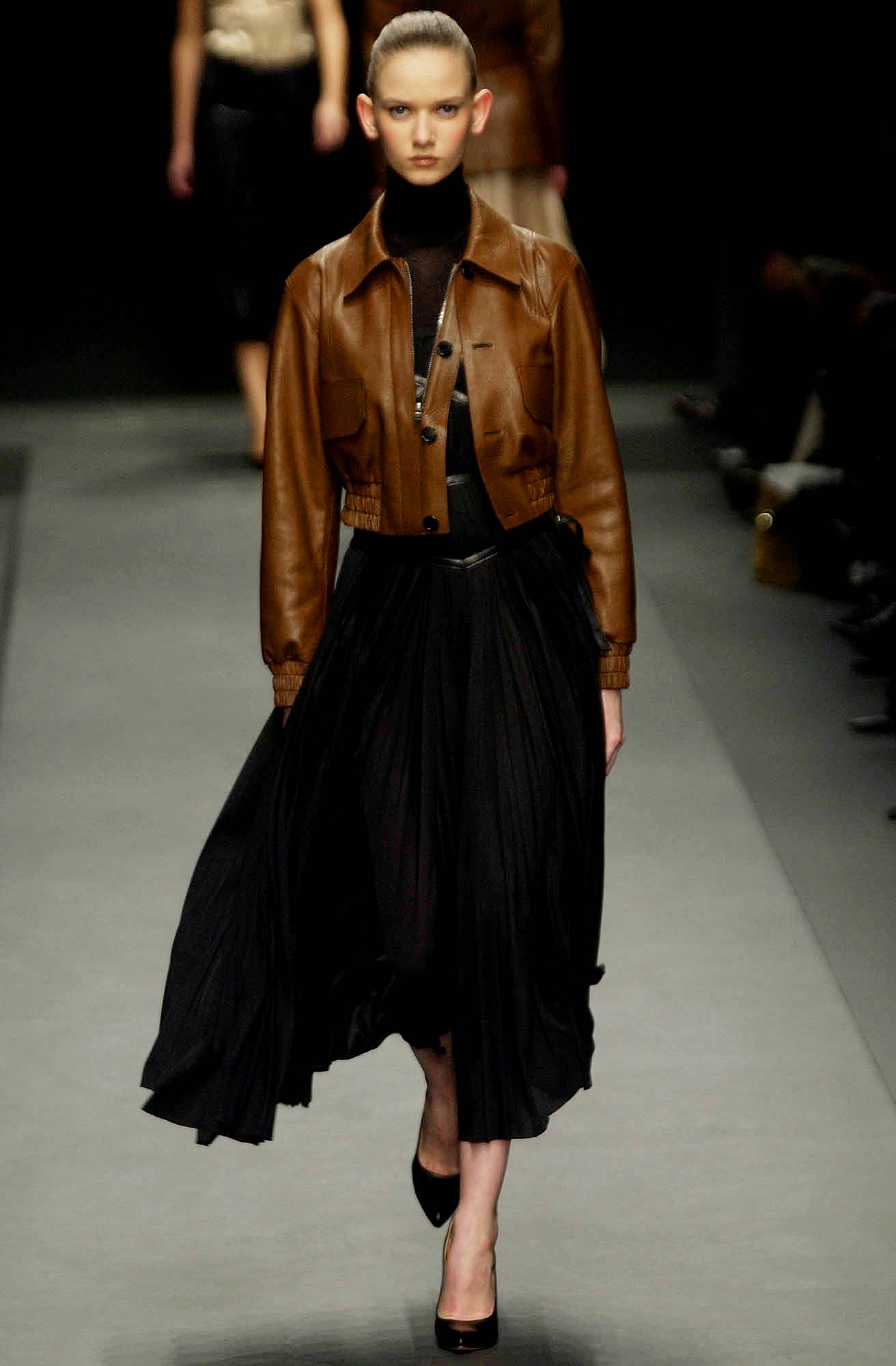 Prada F/W 02 Look 35
