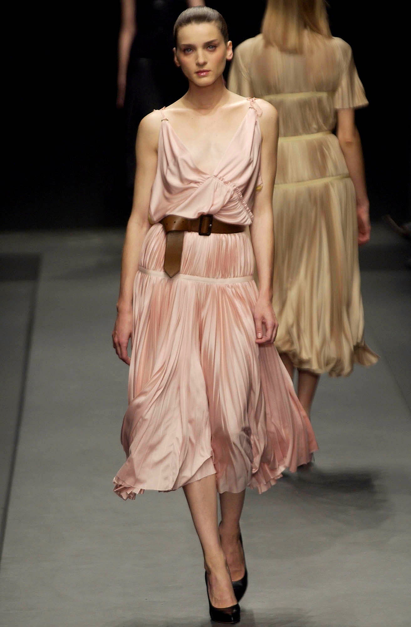 Prada F/W 02 Look 38