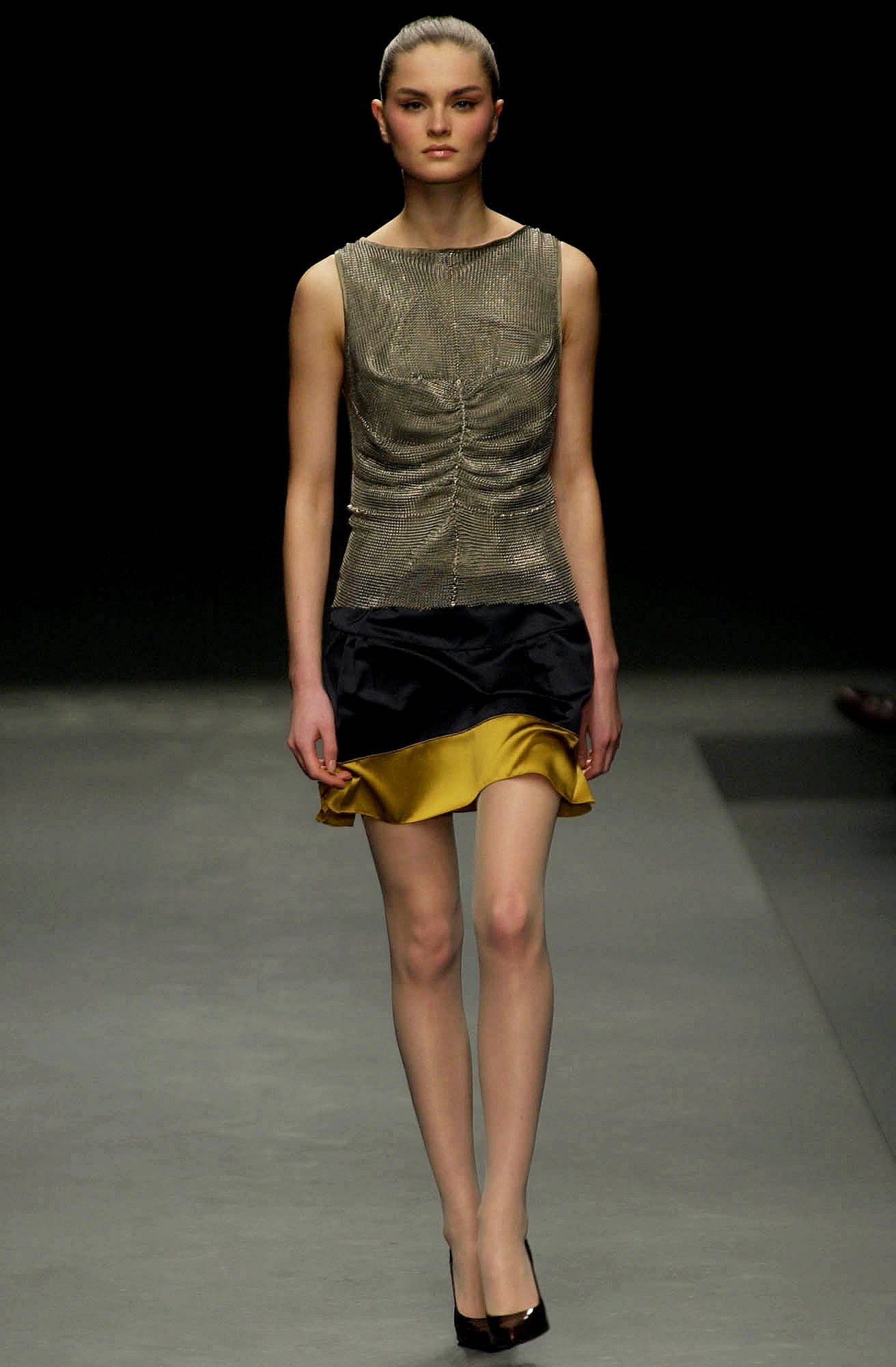 Prada F/W 02 Look 40