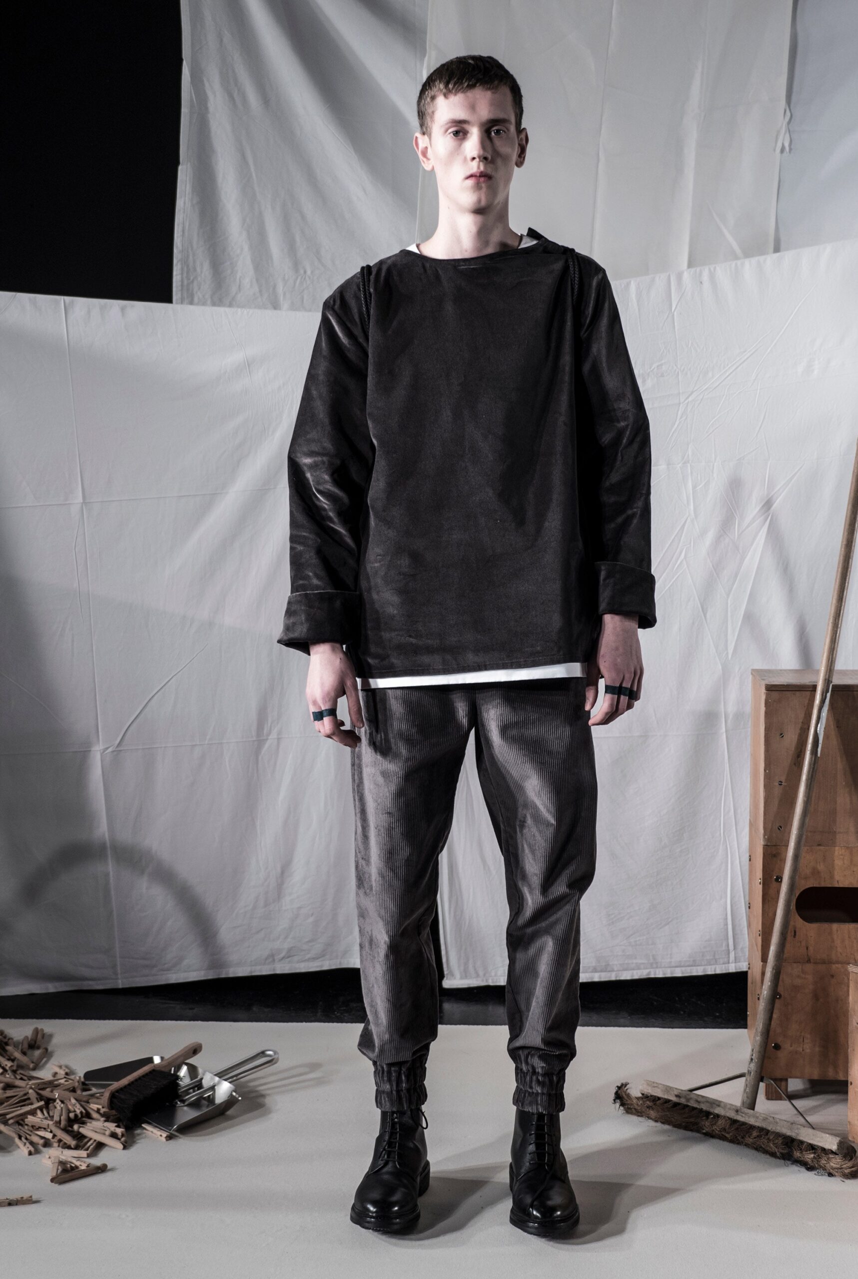 Phoebe English F/W 17 Menswear Look 6