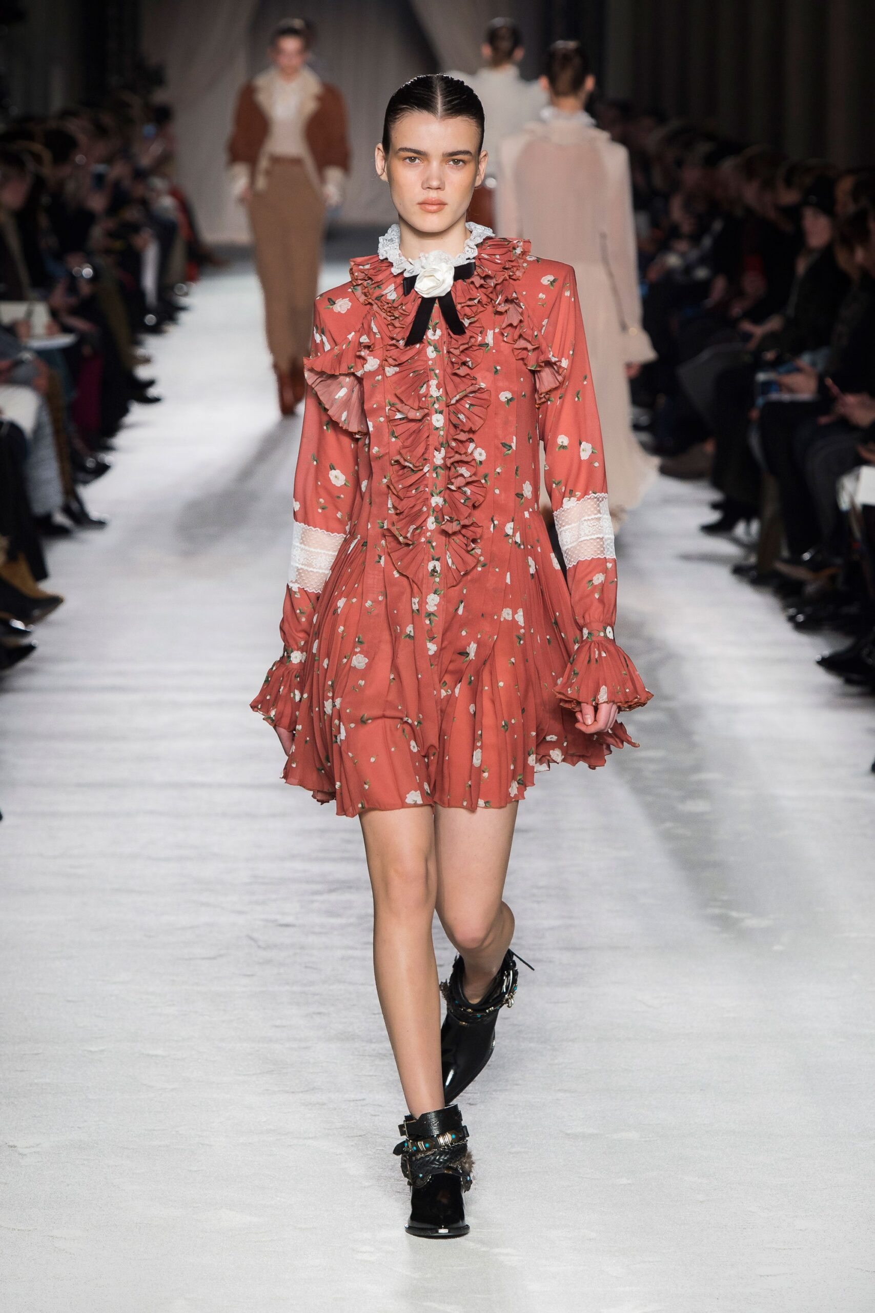 Philosophy di Lorenzo Serafini F/W 18 Look 9