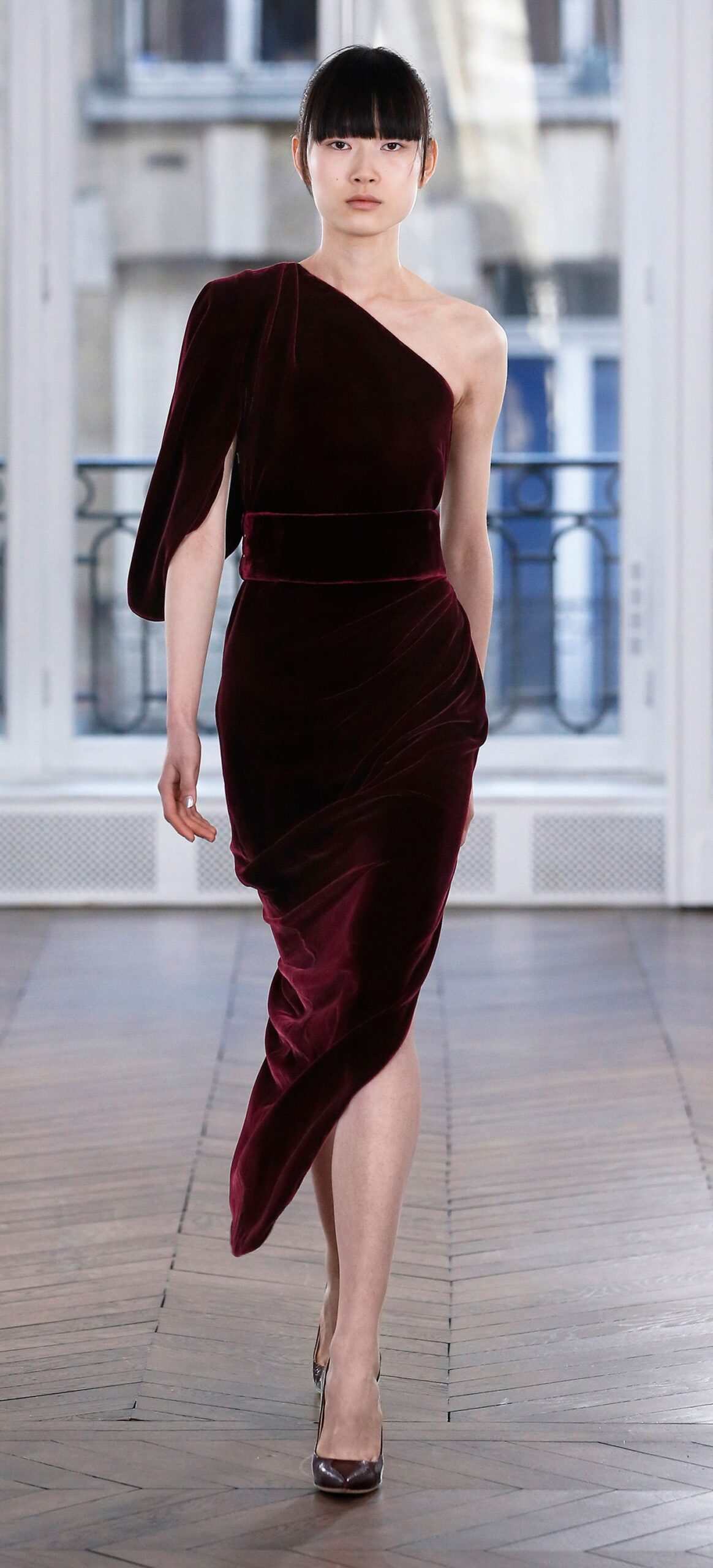 Ralph & Russo F/W 18 Look 9