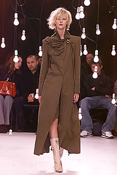 Preen by Thornton Bregazzi F/W 01 Look 23