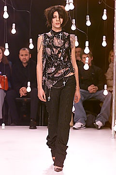 Preen by Thornton Bregazzi F/W 01 Look 39