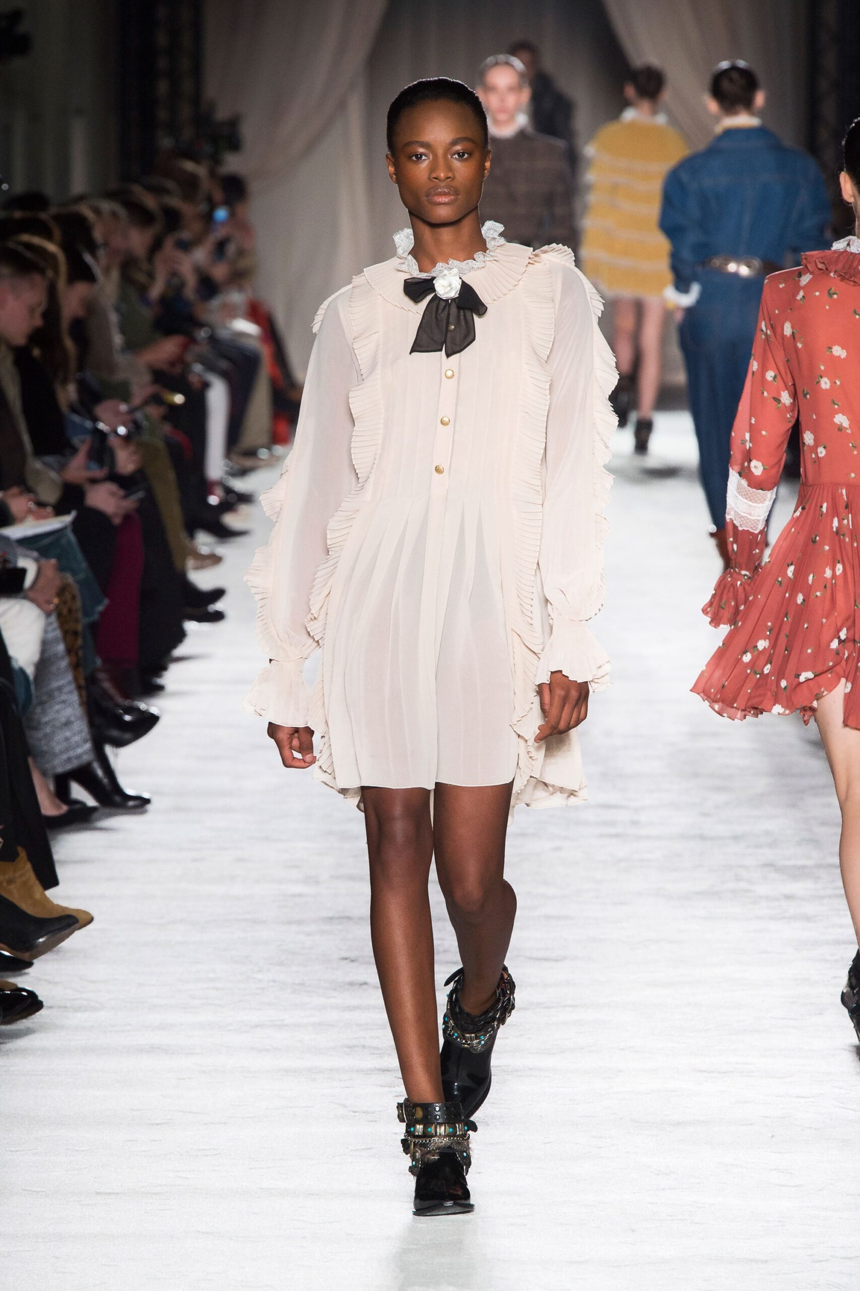 Philosophy di Lorenzo Serafini F/W 18 Look 14
