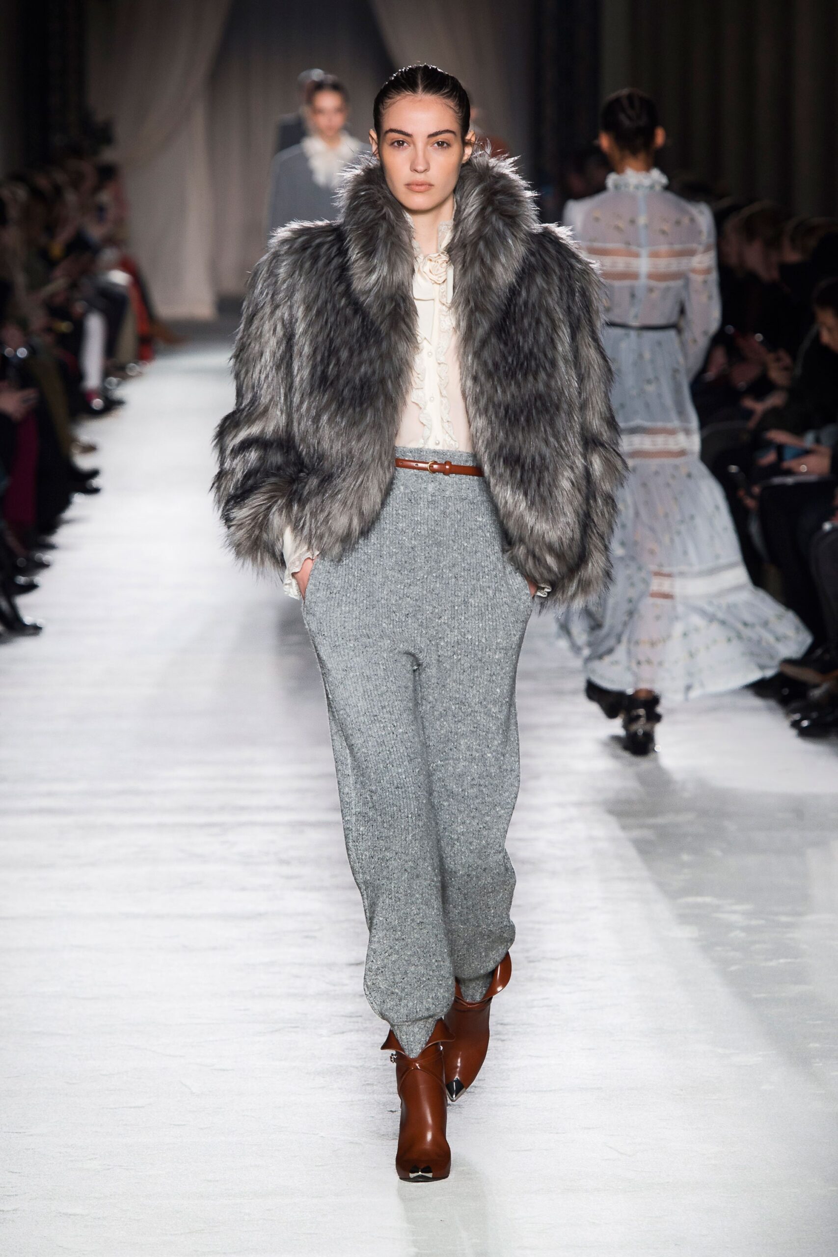 Philosophy di Lorenzo Serafini F/W 18 Look 16