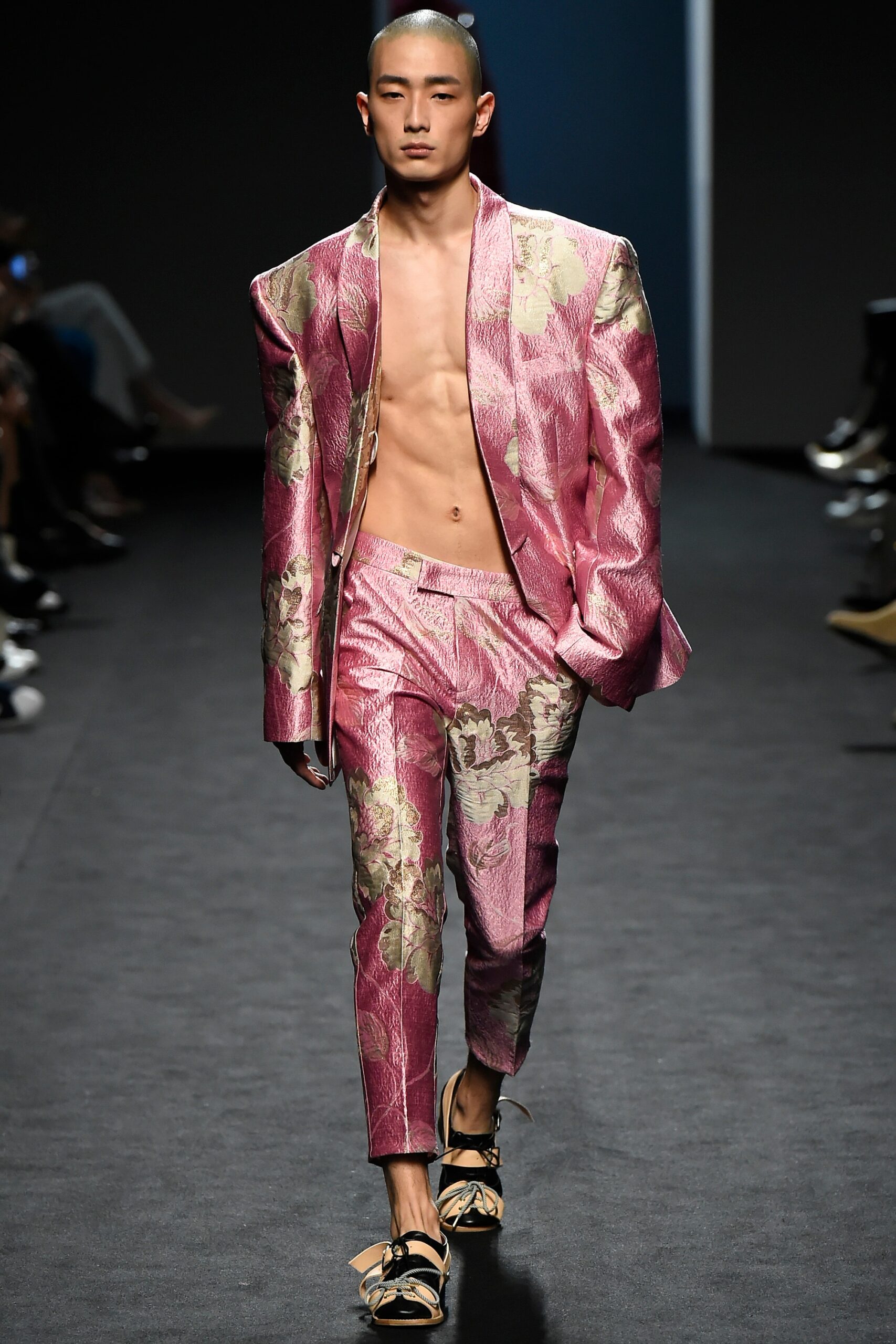 Pushbutton Seoul F/W 16 Look 40
