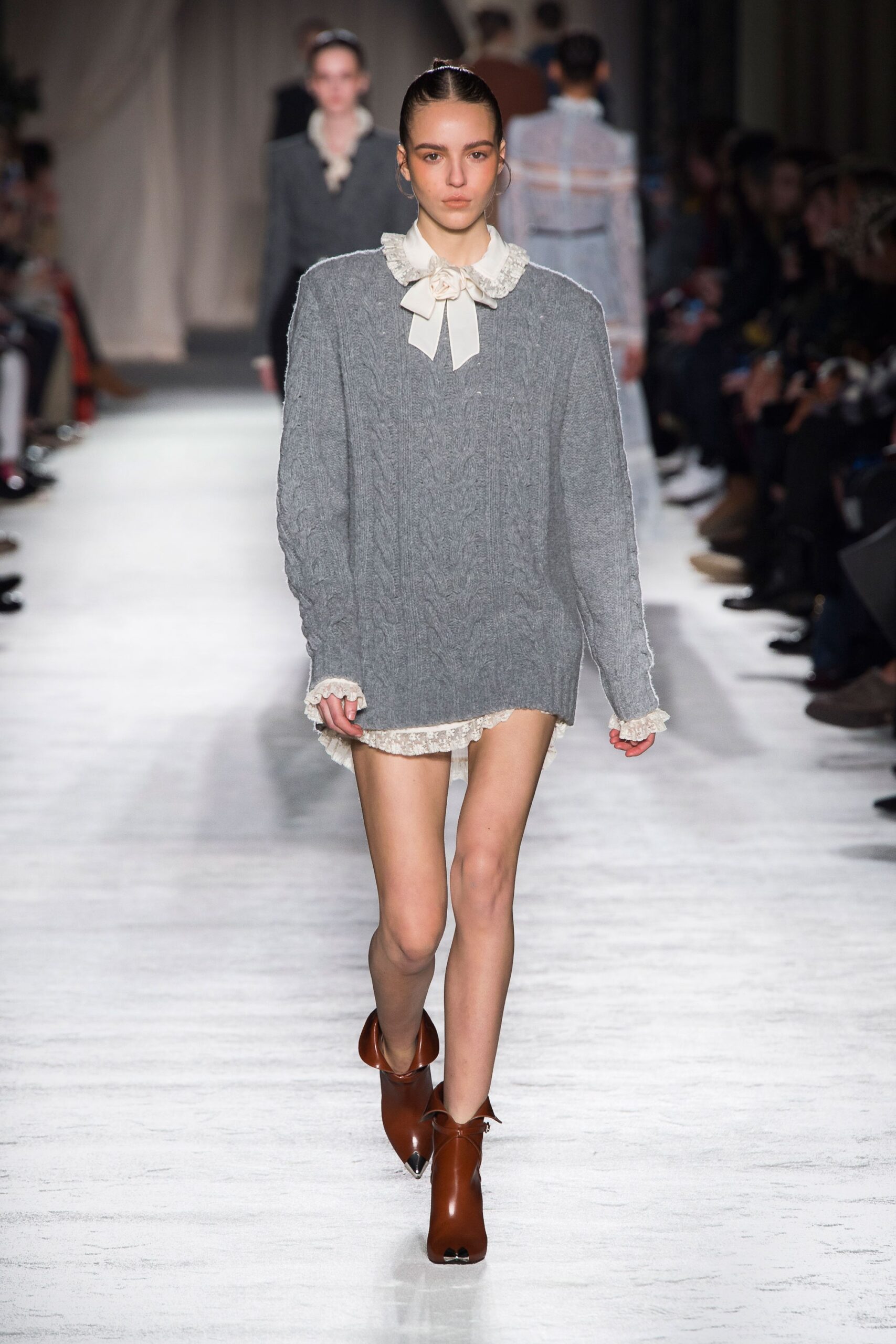 Philosophy di Lorenzo Serafini F/W 18 Look 17
