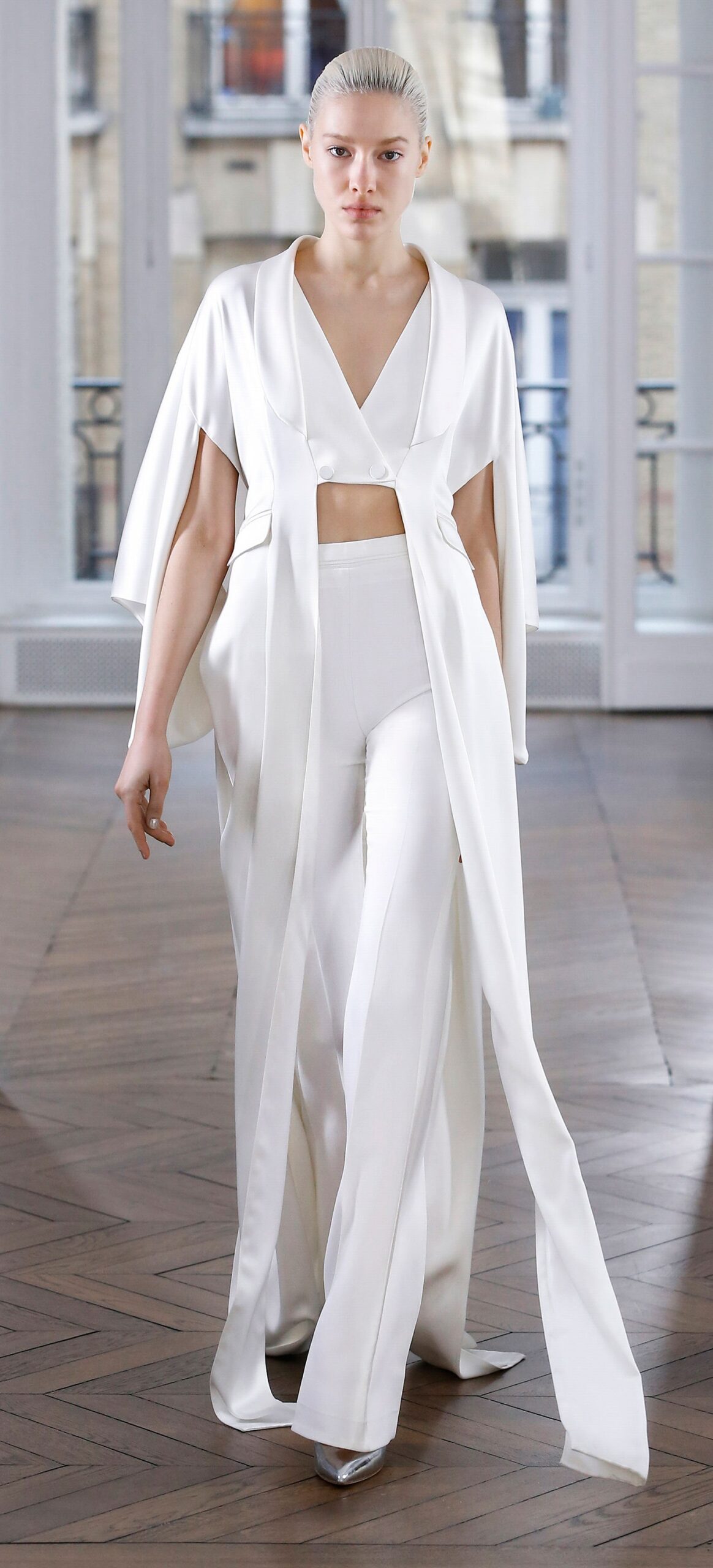Ralph & Russo F/W 18 Look 20