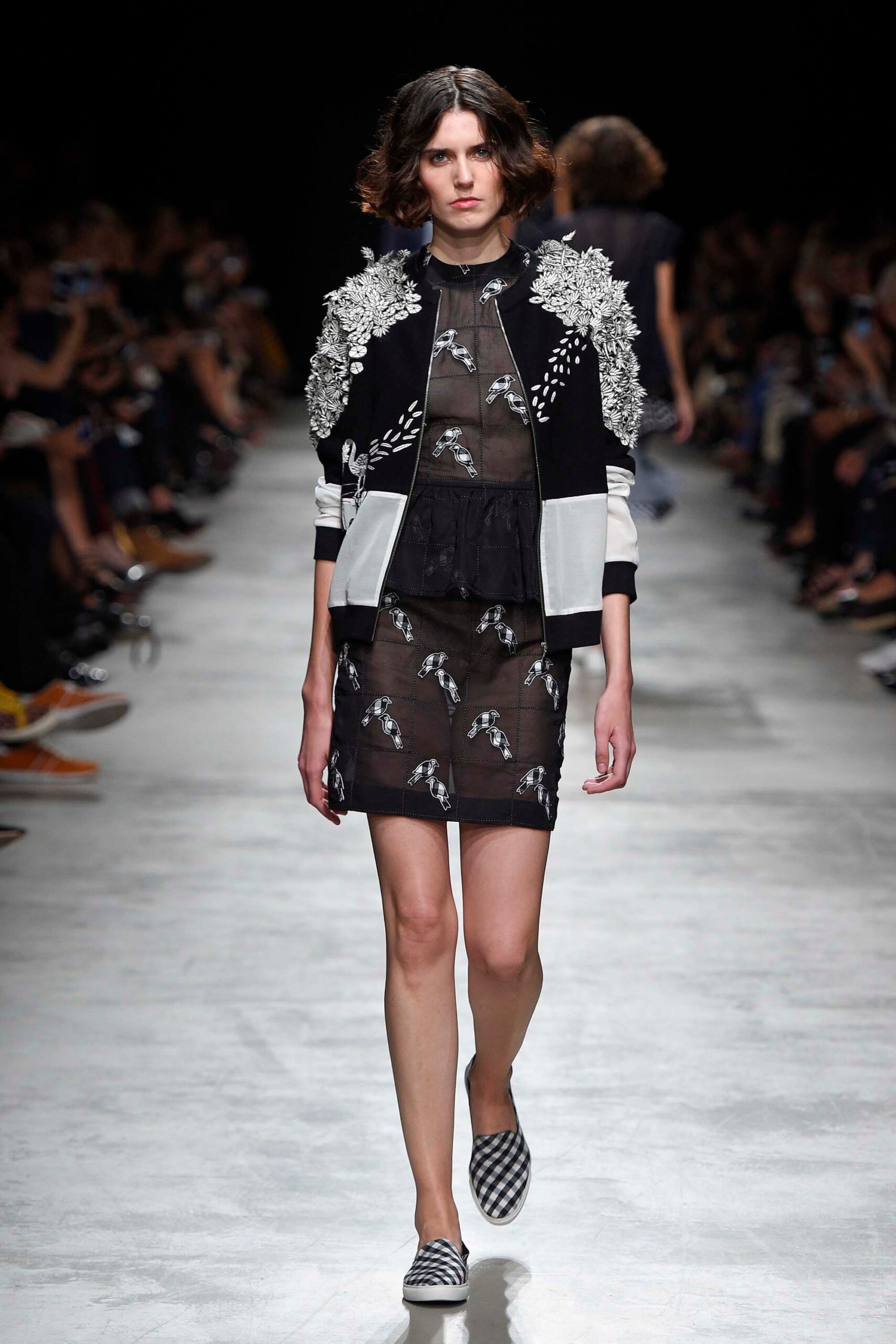 Rahul Mishra S/S 17 Look 21