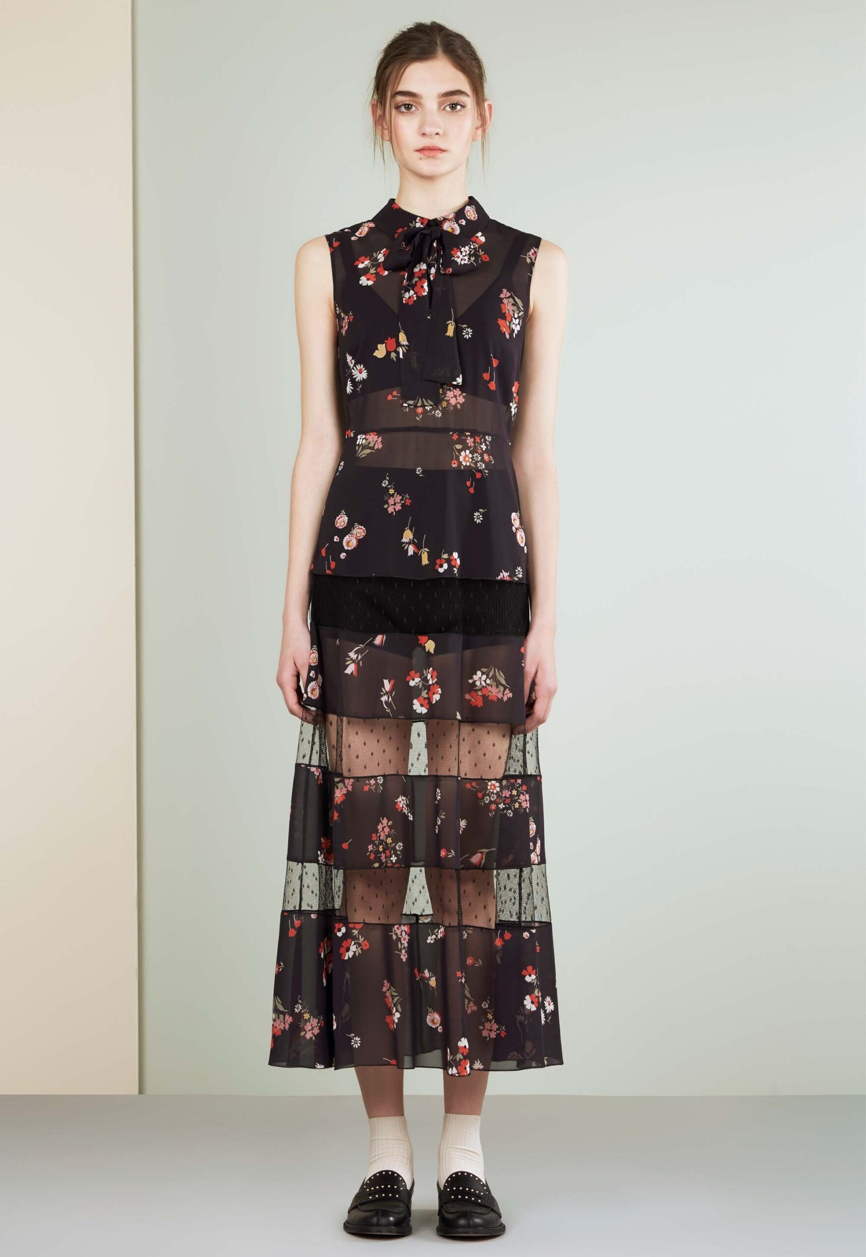 Red Valentino Resort 17 Look 28