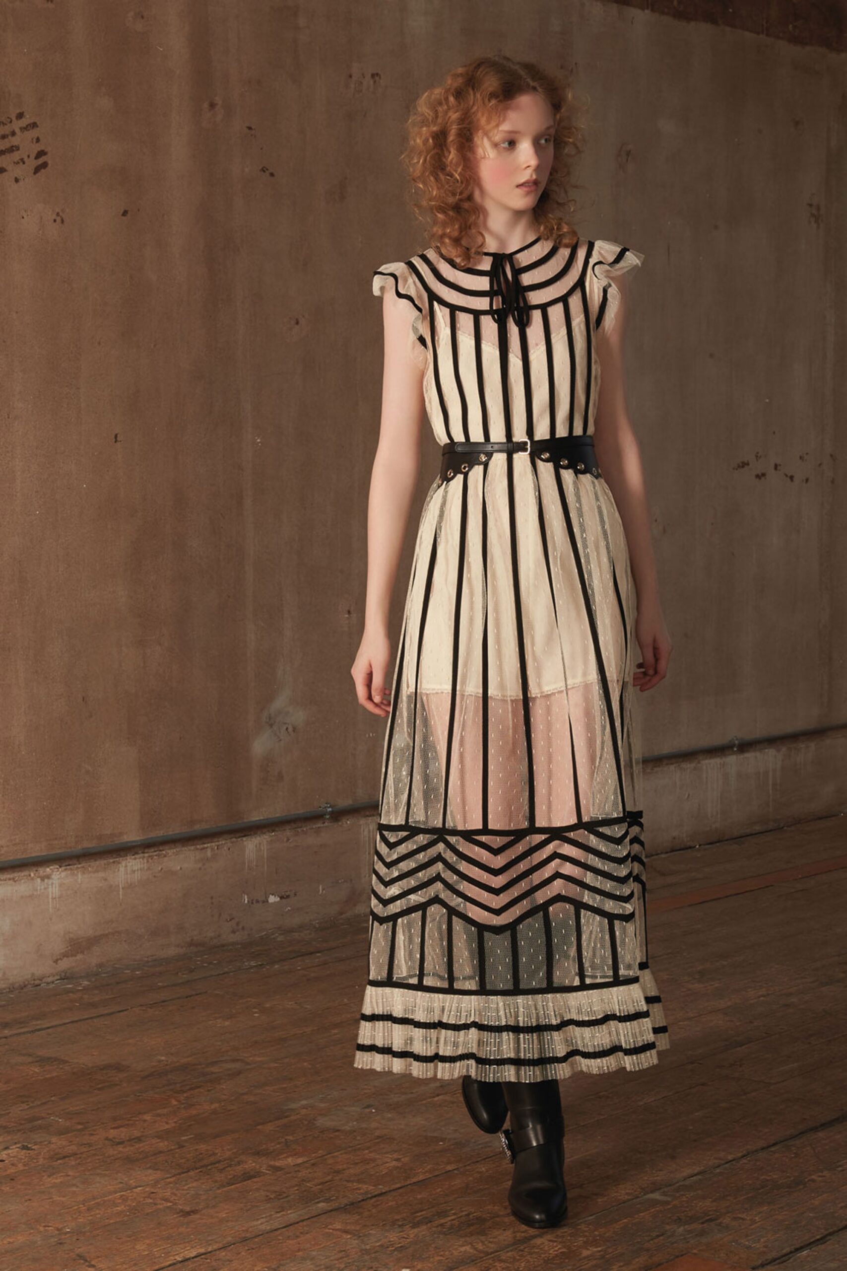 Red Valentino F/W 18 Look 30