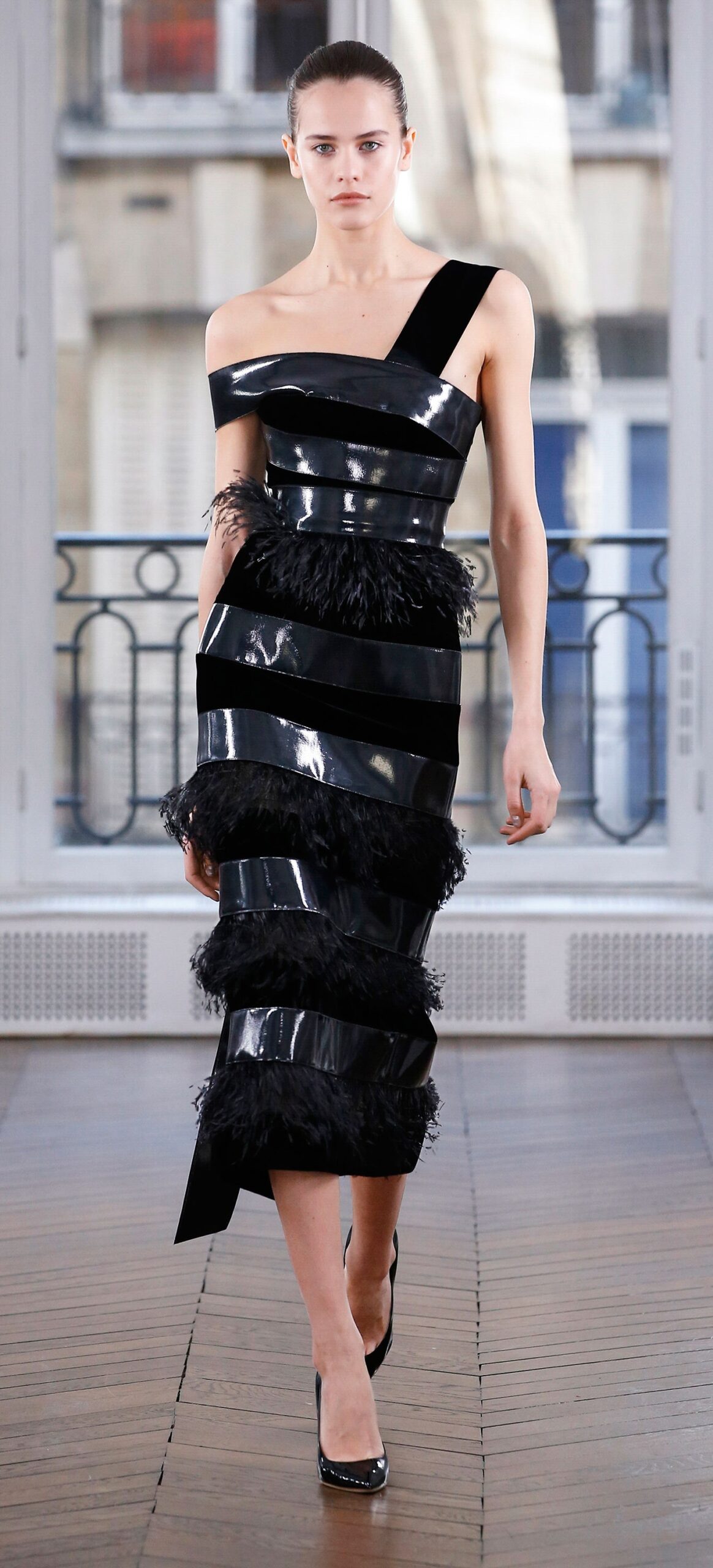 Ralph & Russo F/W 18 Look 35