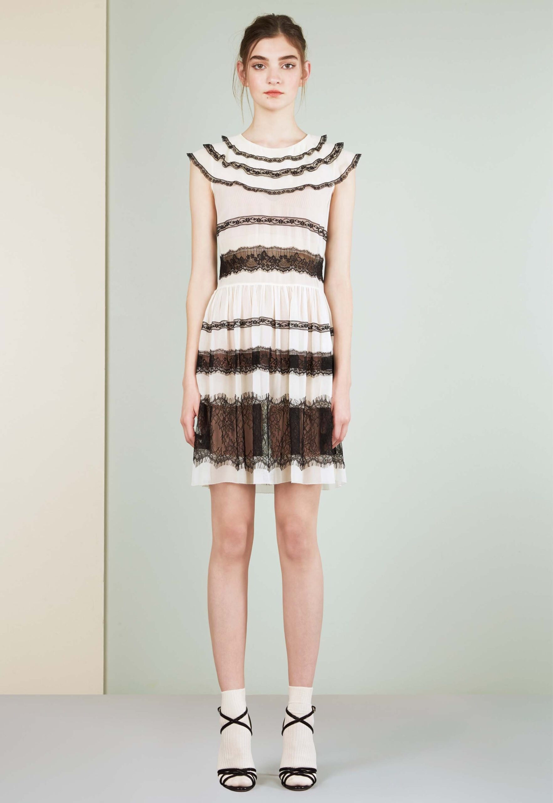 Red Valentino Resort 17 Look 49
