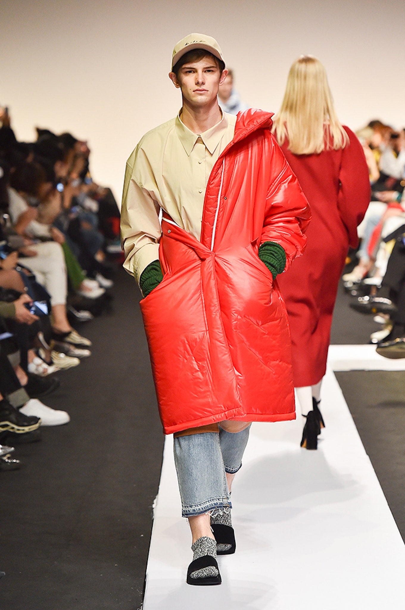 Pushbutton Seoul F/W 17 Look 14