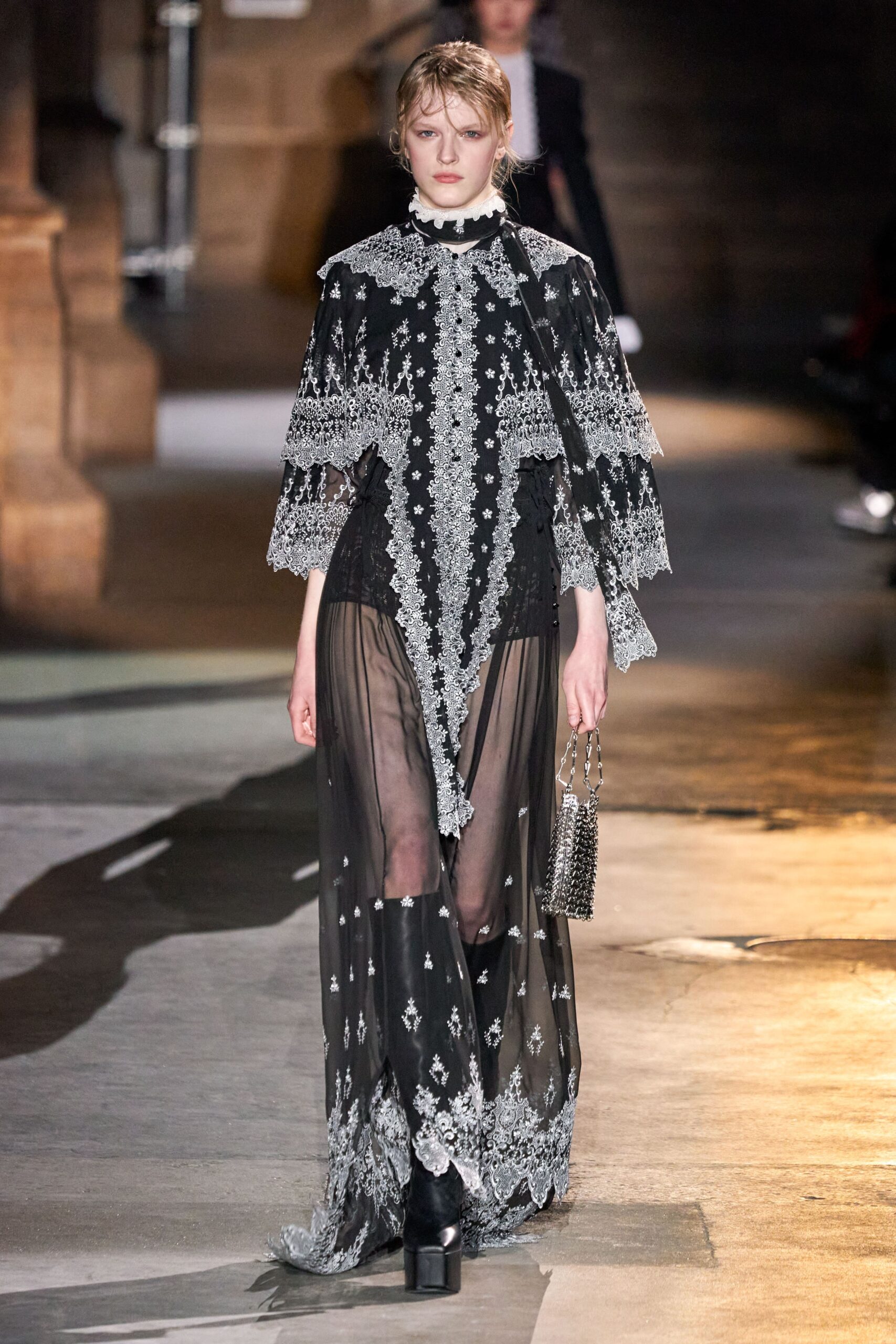 Rabanne F/W 20 Look 1