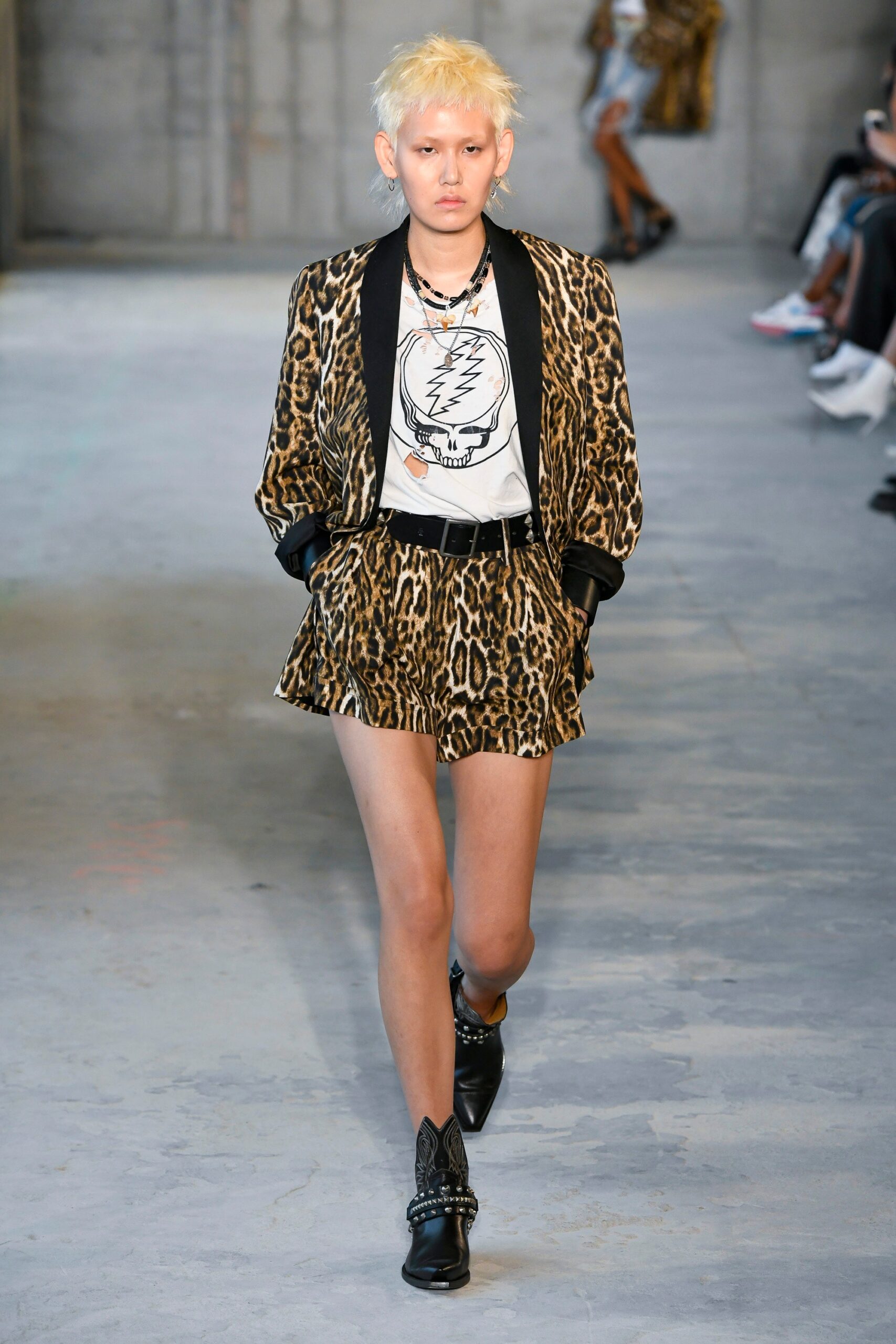R13 S/S 19 Look 3