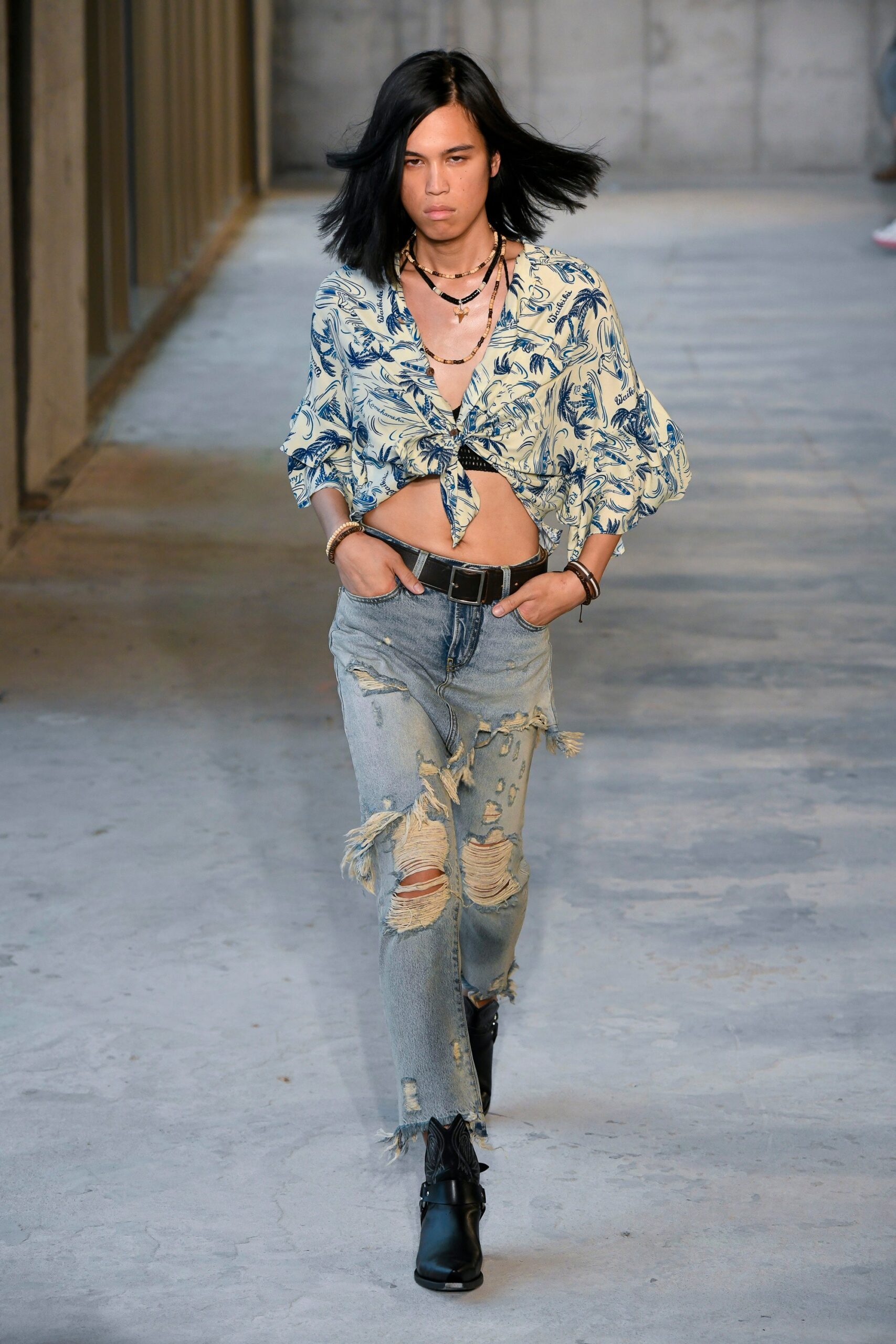 R13 S/S 19 Look 16