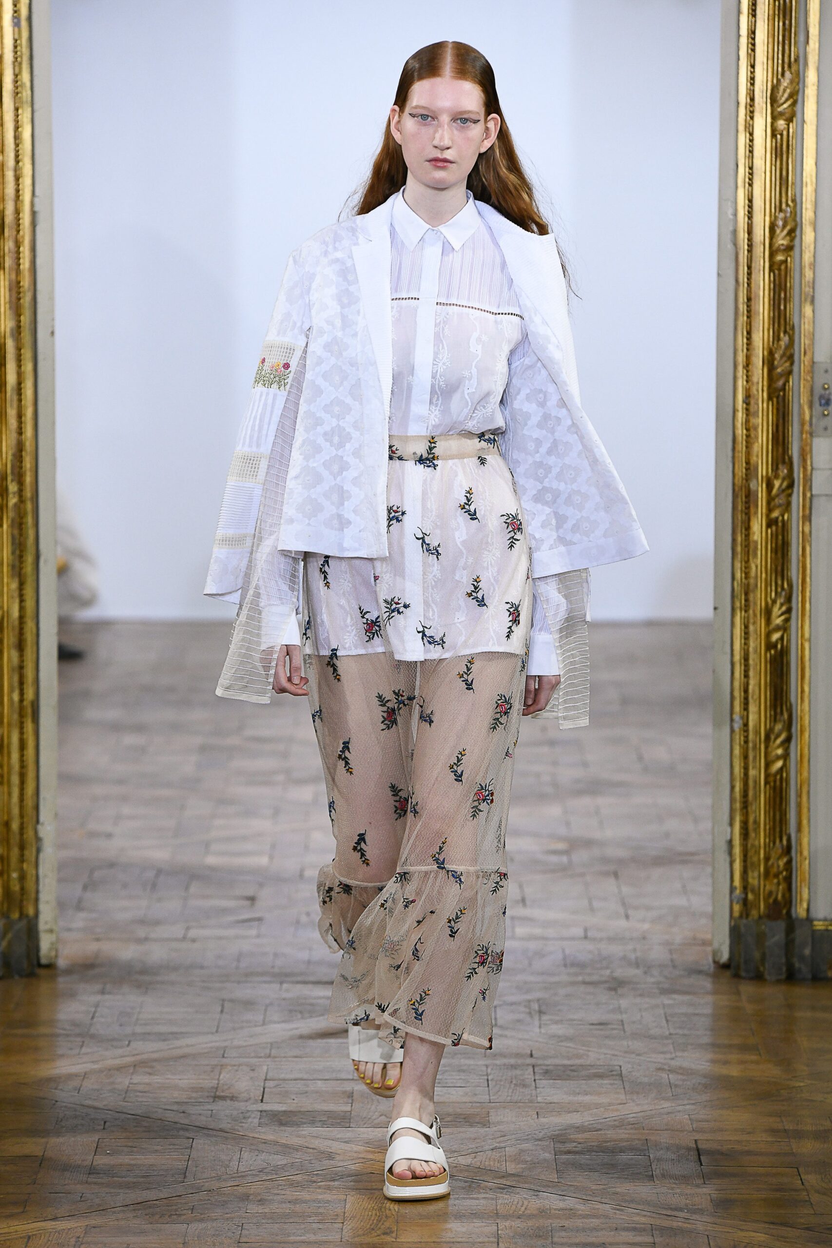 Rahul Mishra S/S 19 Look 8