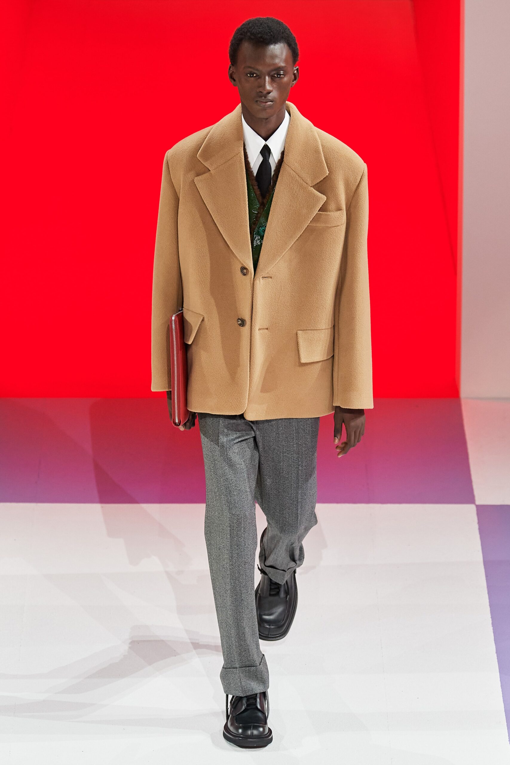 Prada F/W 20 Menswear Look 4