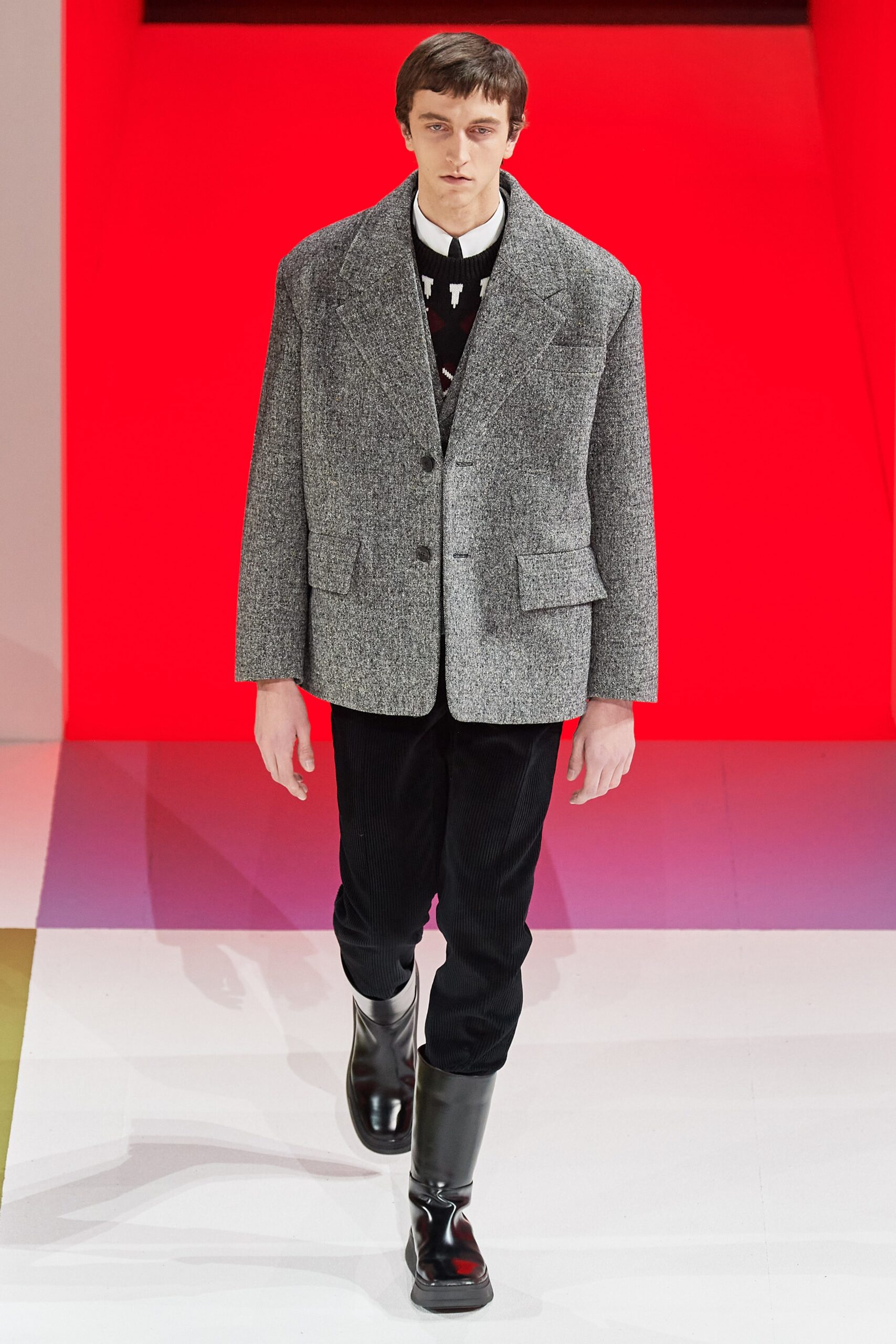 Prada F/W 20 Menswear Look 15