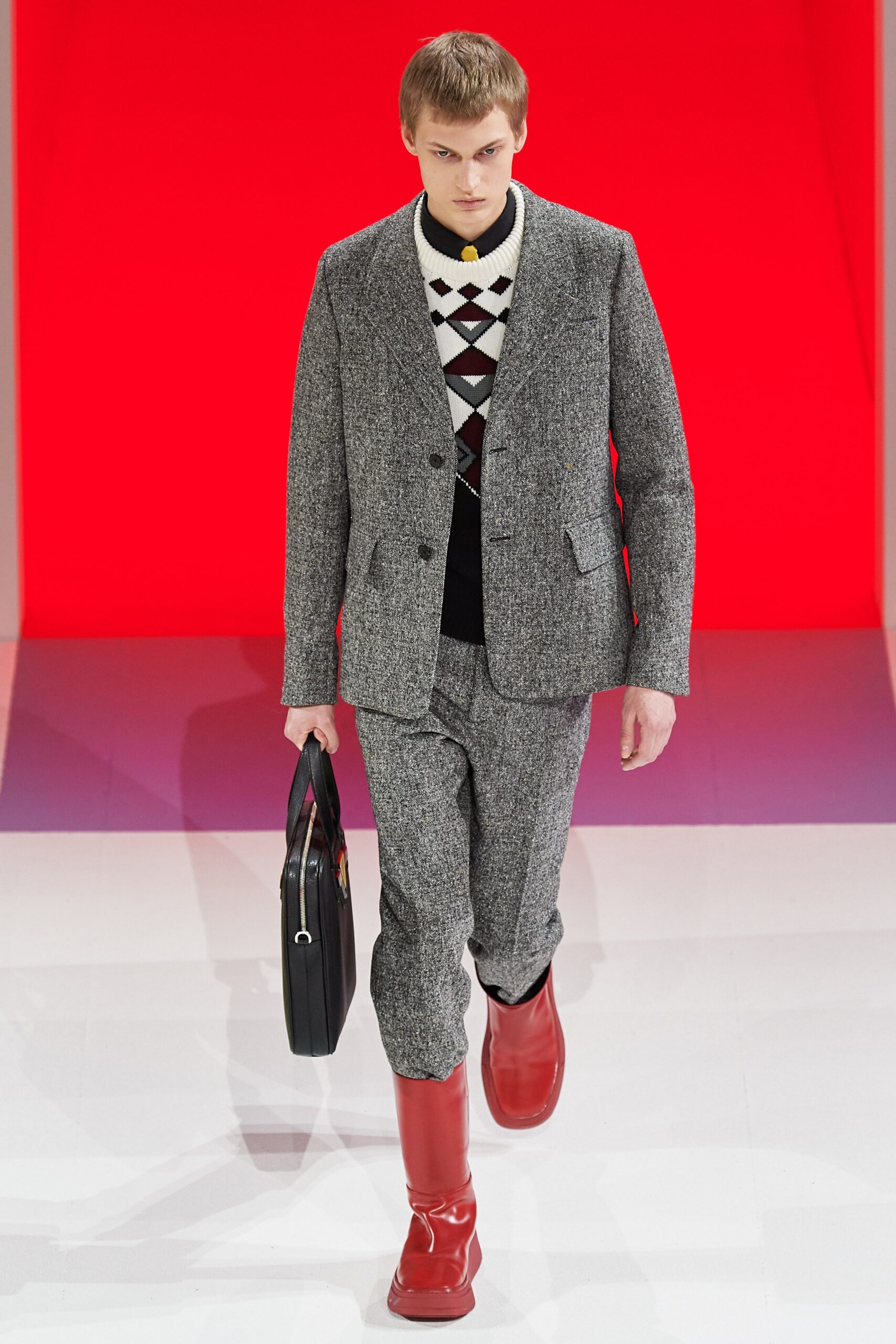 Prada F/W 20 Menswear Look 16