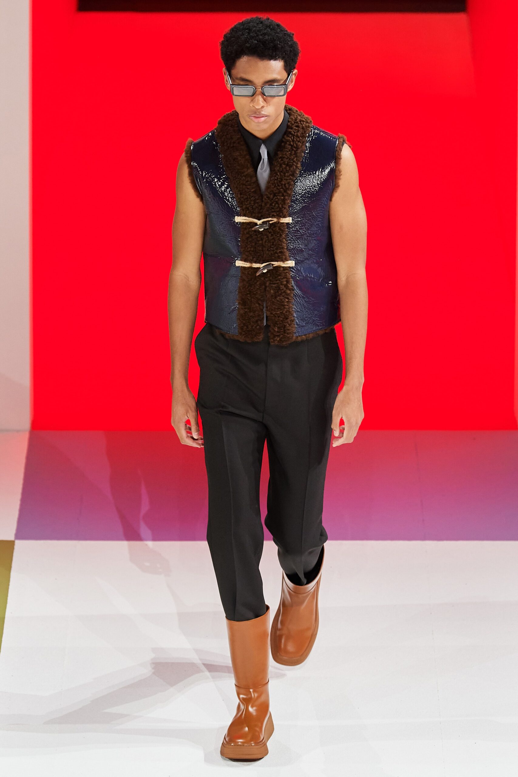 Prada F/W 20 Menswear Look 32
