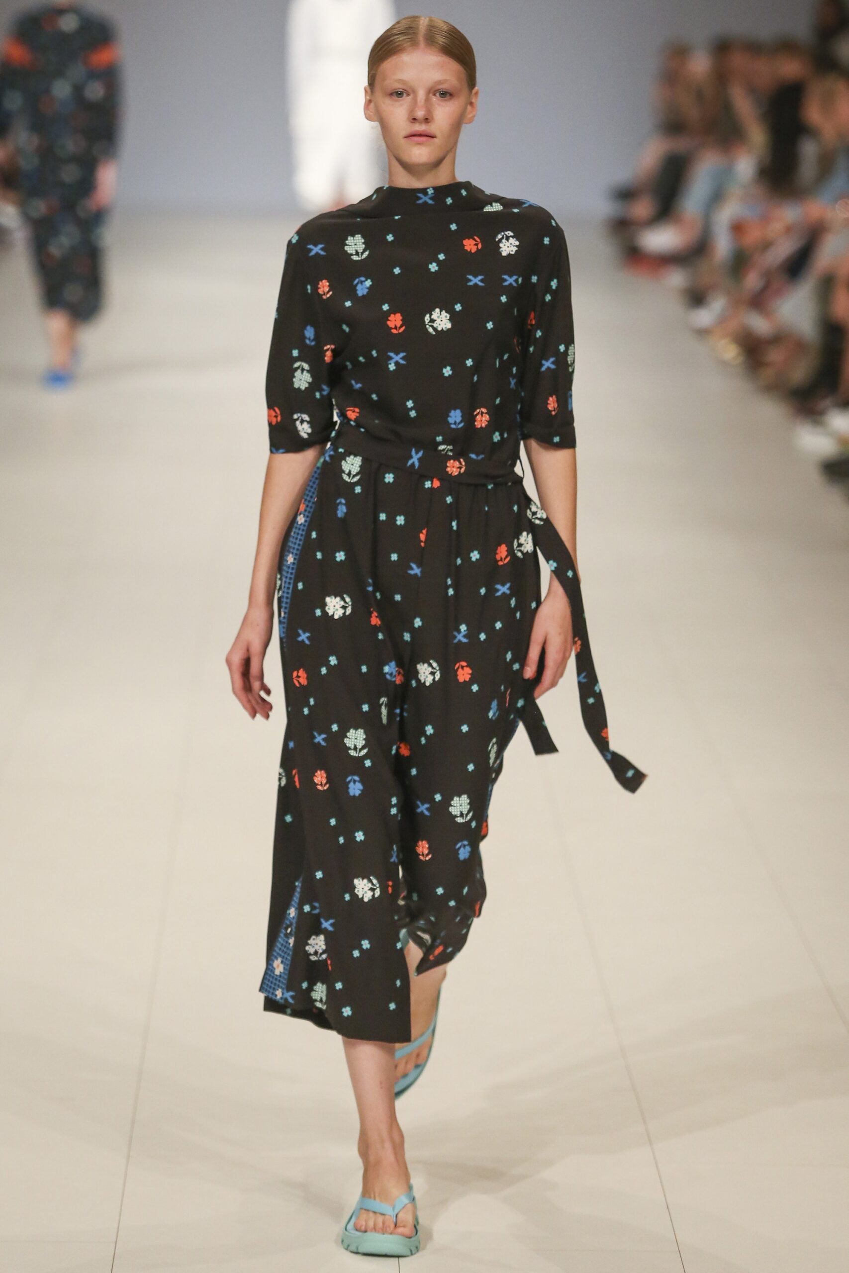 Poustovit Kiev S/S 18 Look 4