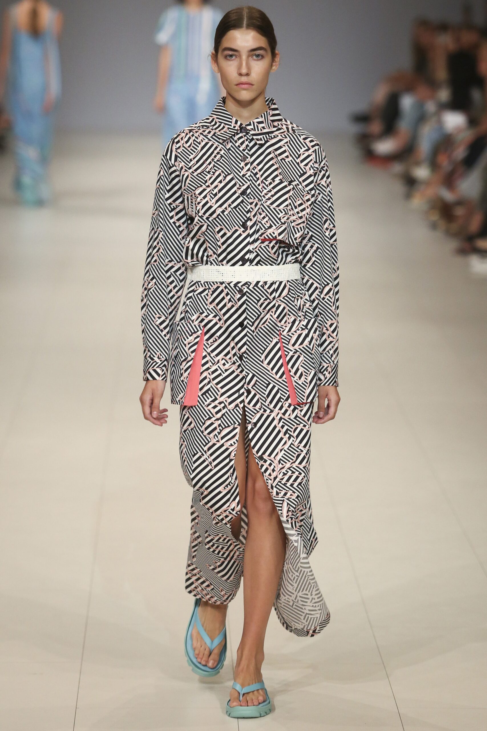 Poustovit Kiev S/S 18 Look 15