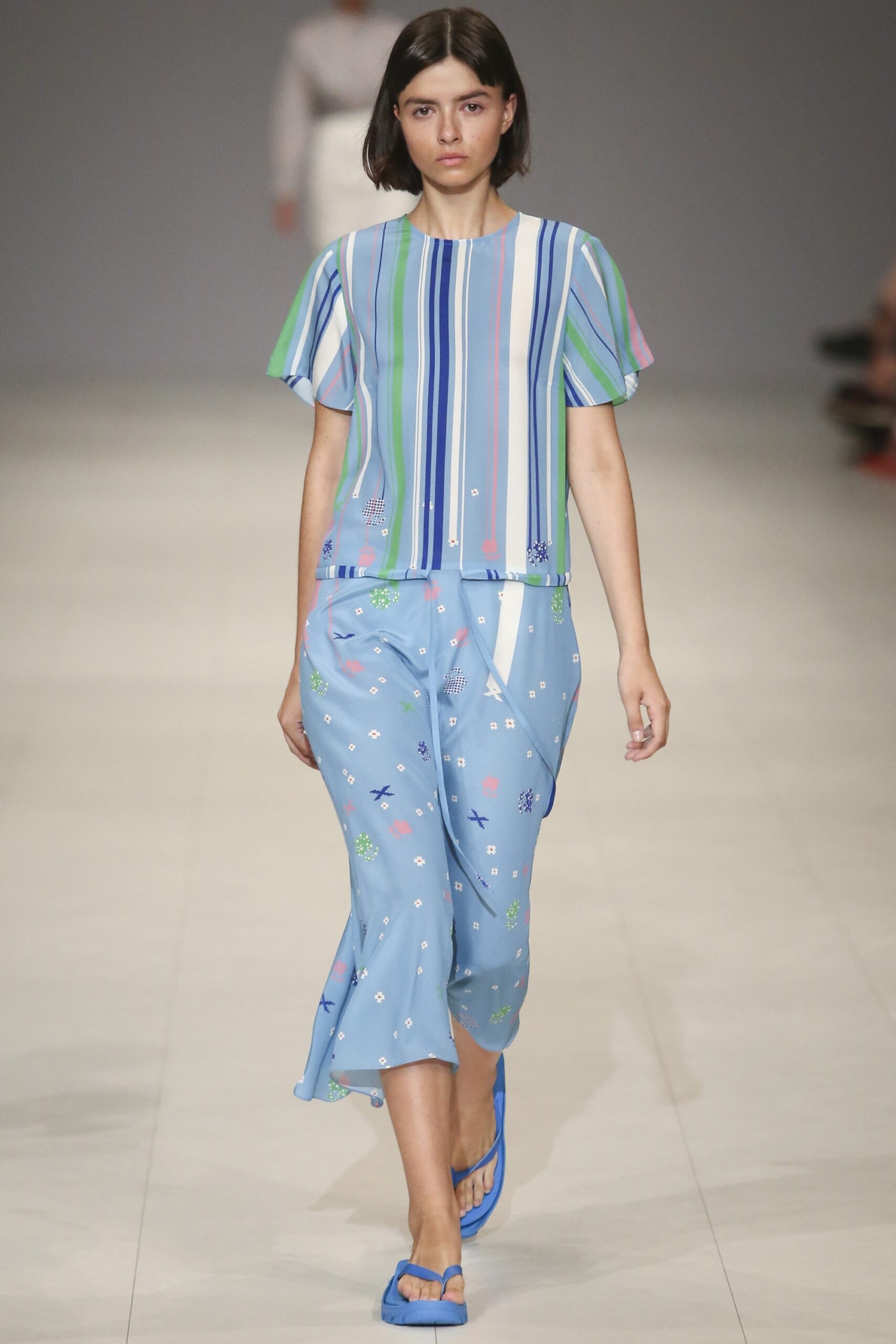 Poustovit Kiev S/S 18 Look 16