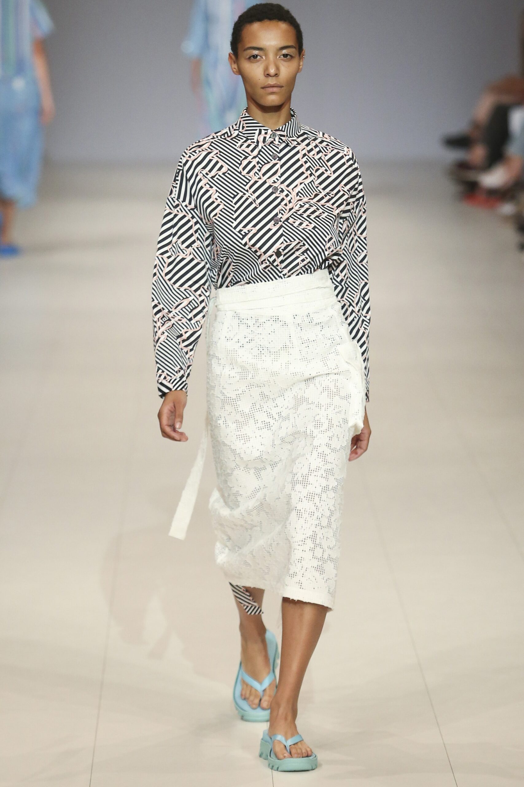 Poustovit Kiev S/S 18 Look 17