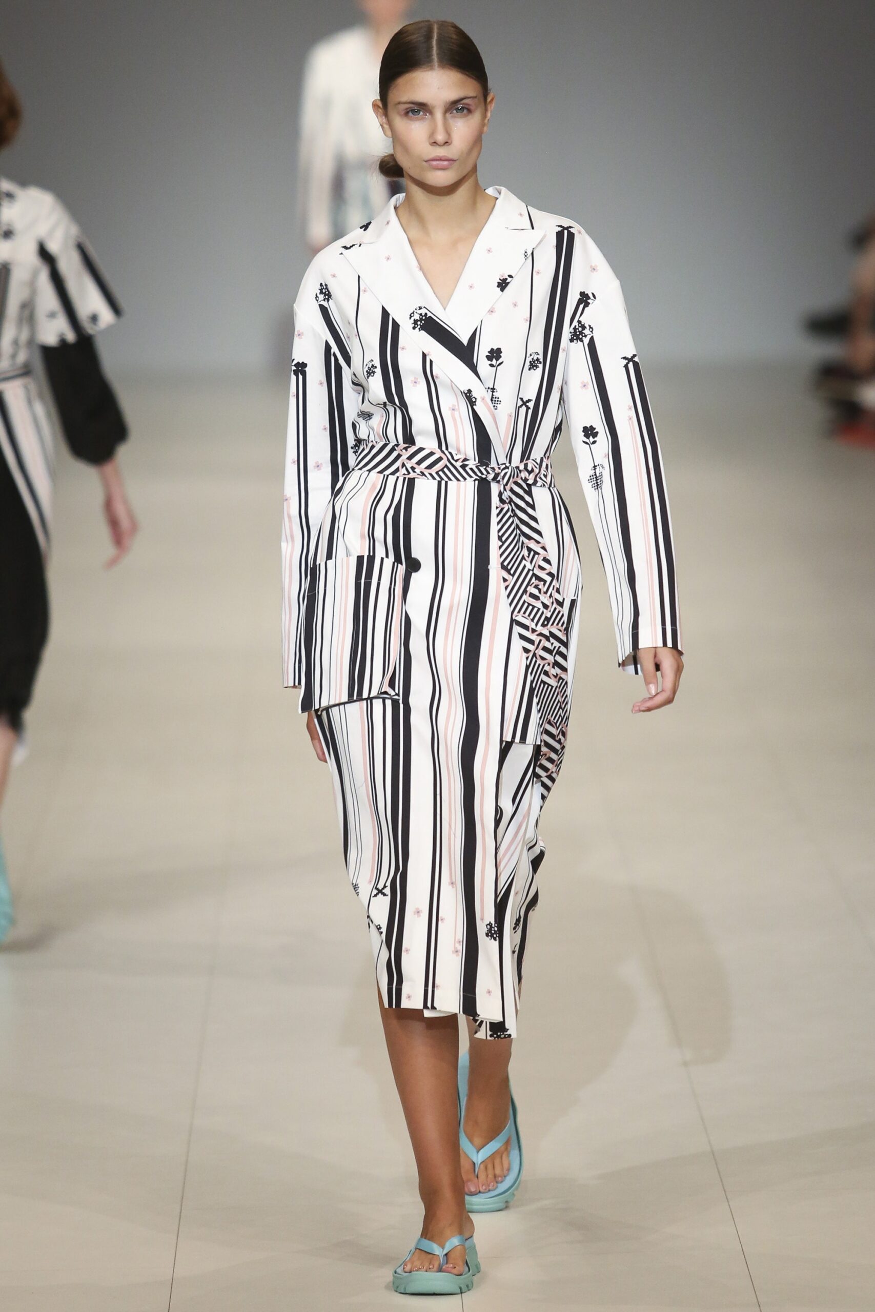 Poustovit Kiev S/S 18 Look 22