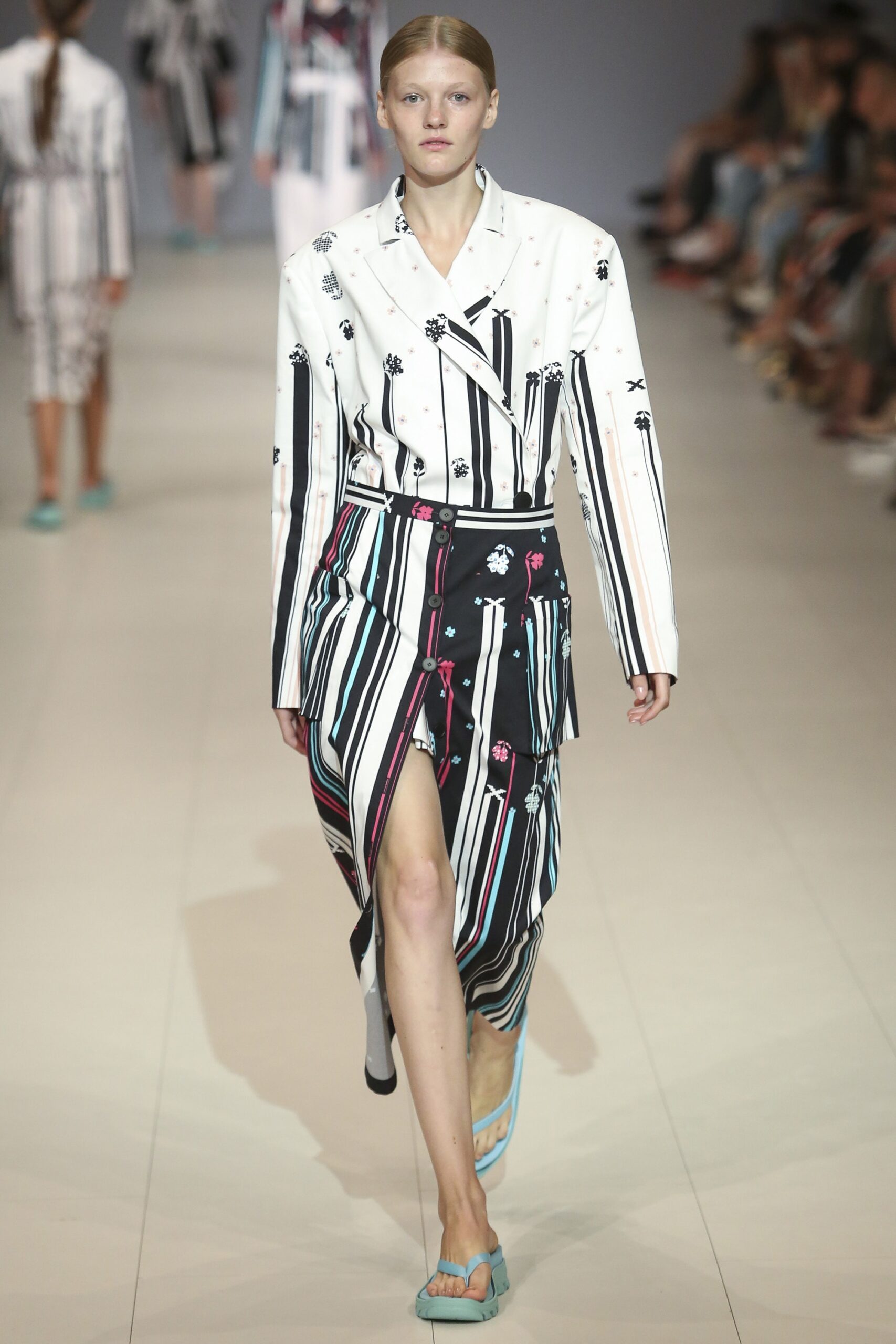 Poustovit Kiev S/S 18 Look 23