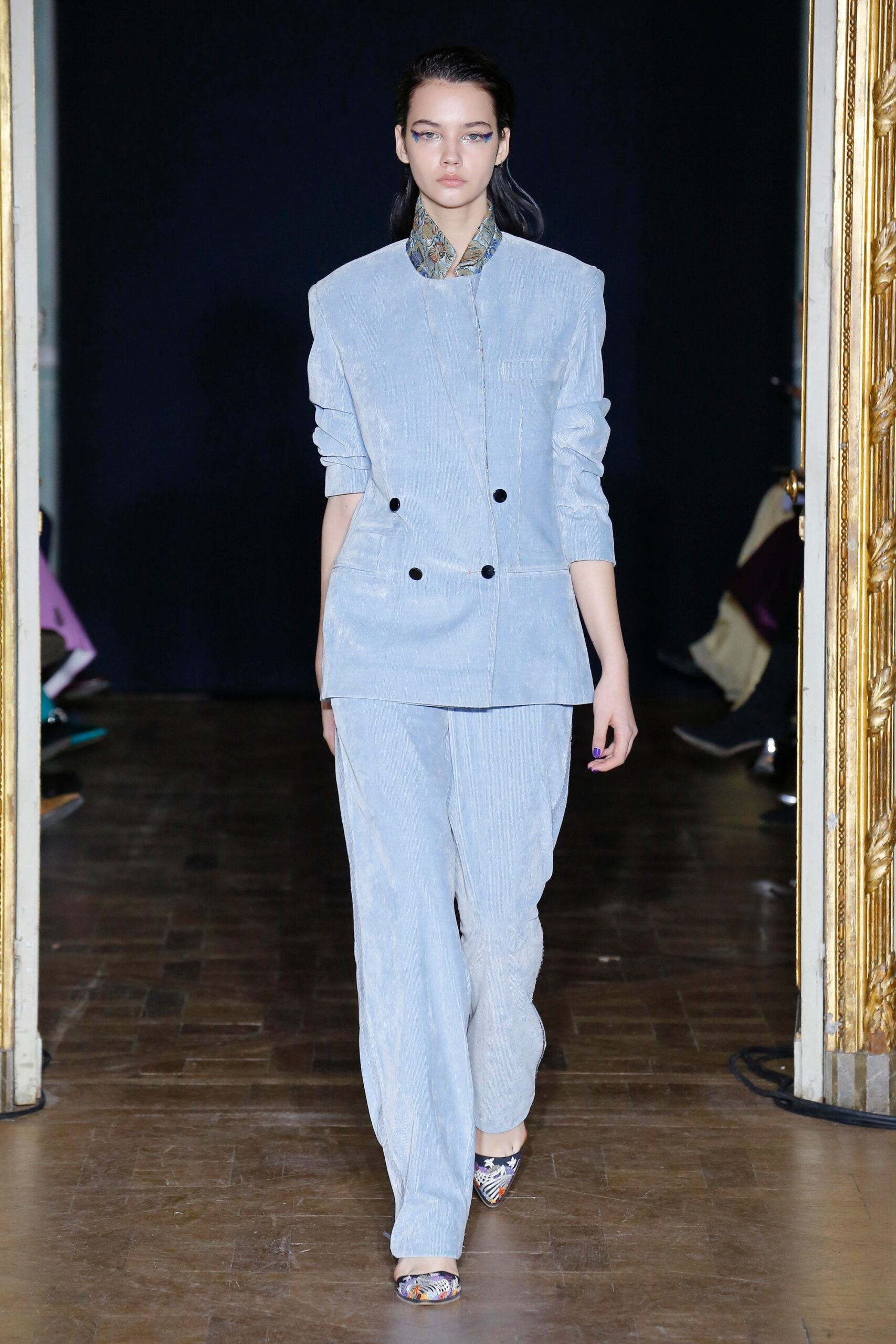 Rahul Mishra F/W 18 Look 5